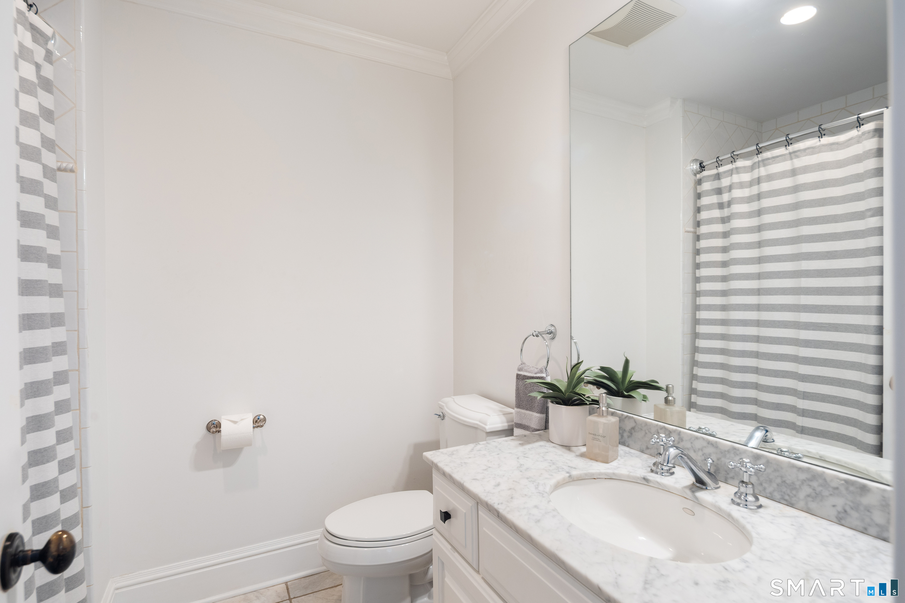 134 Millport Avenue Unit #134 photo 23