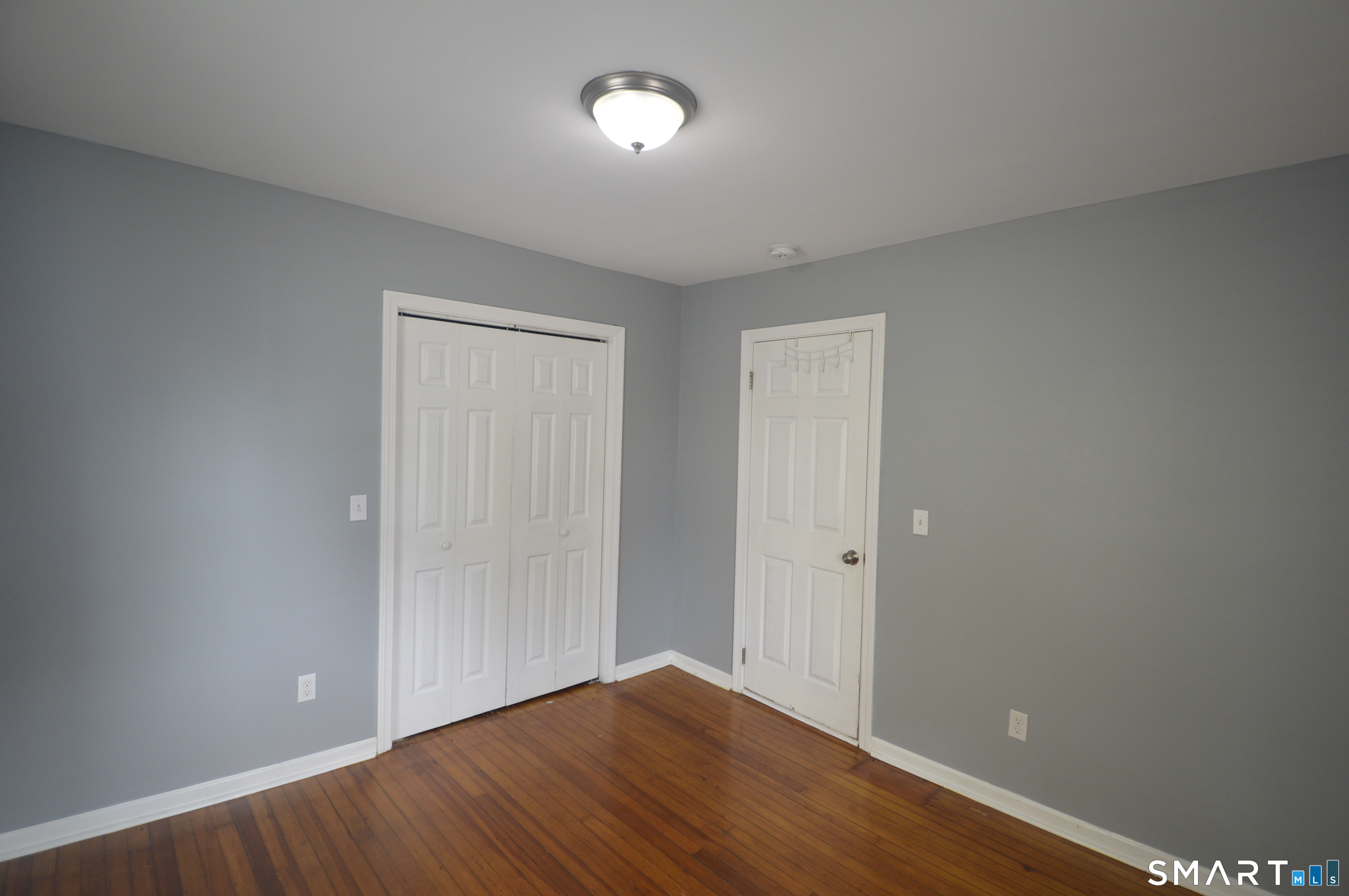 807 Brewster Street photo 7