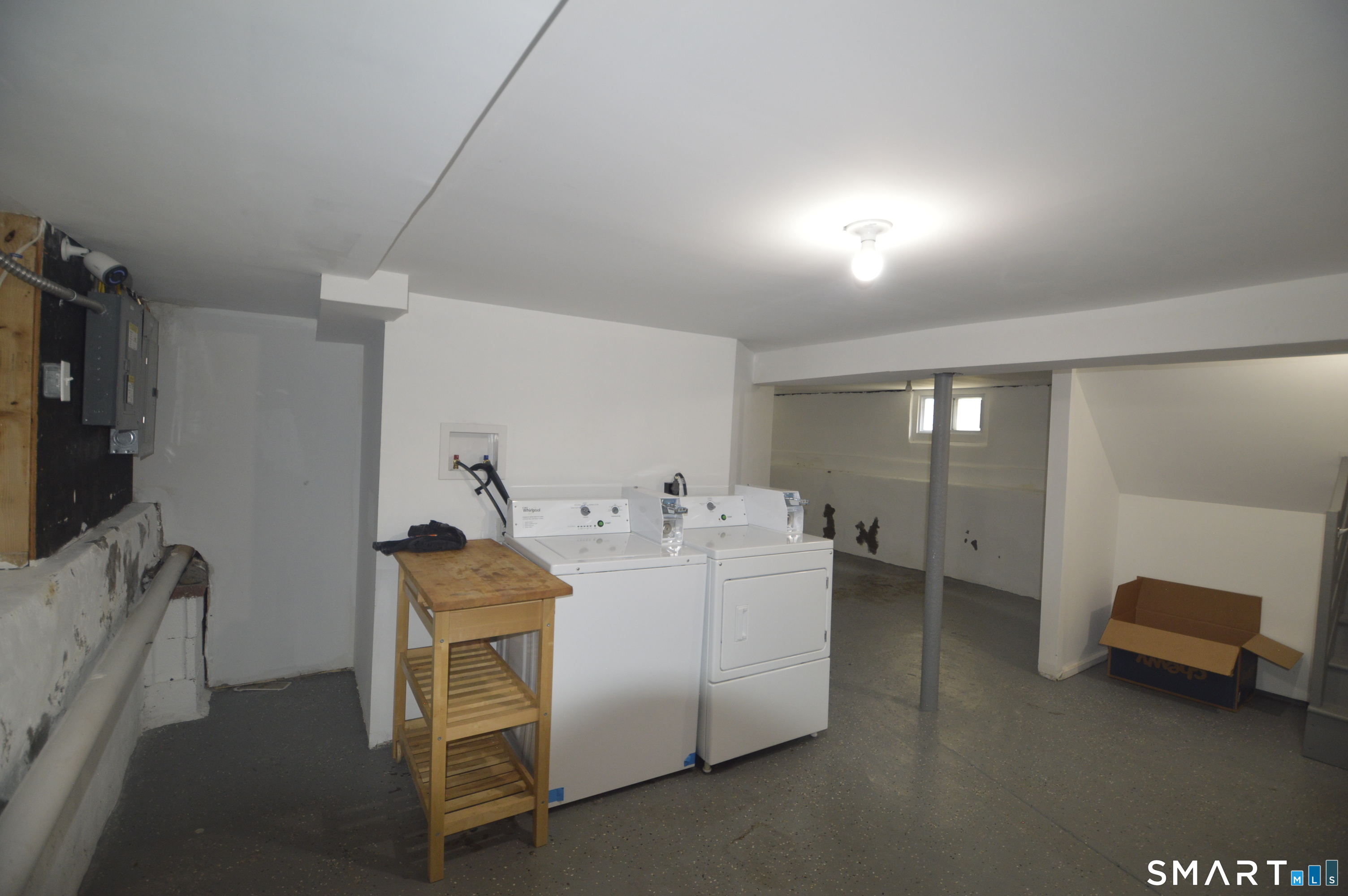 807 Brewster Street photo 9