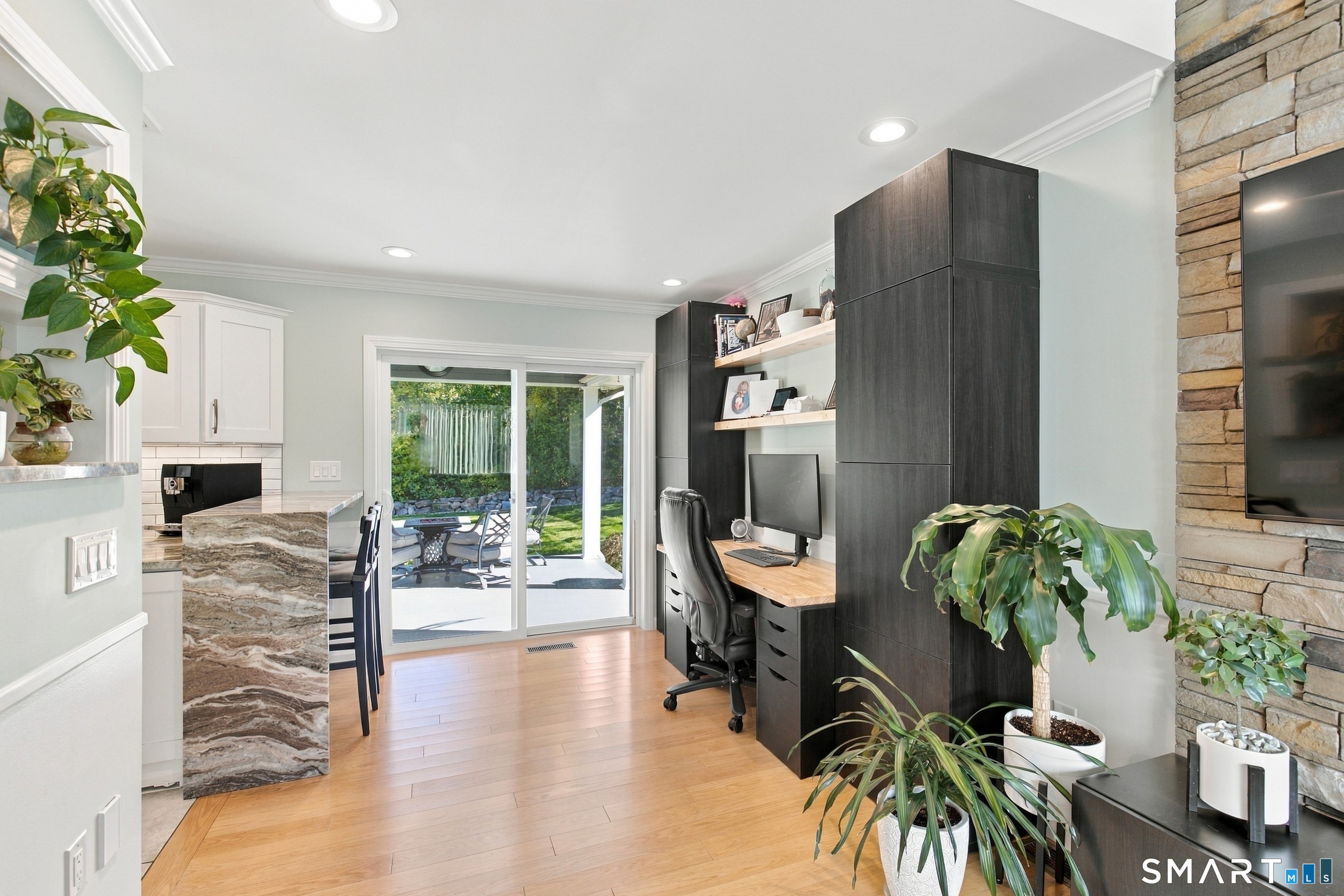 101 Deercrest Drive photo 12