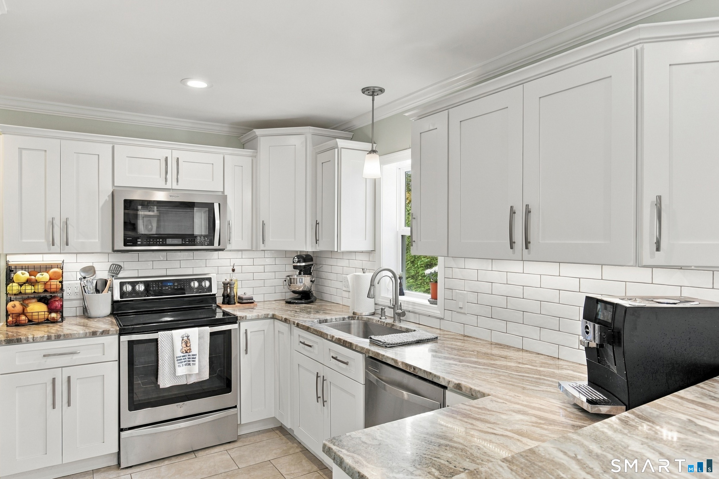 101 Deercrest Drive photo 13