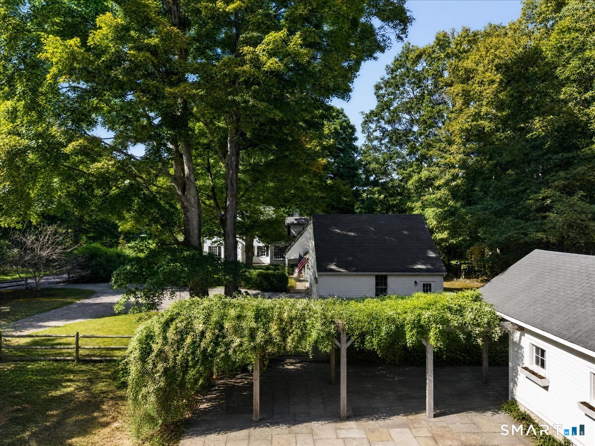 9 Ingham Hill Road photo 31