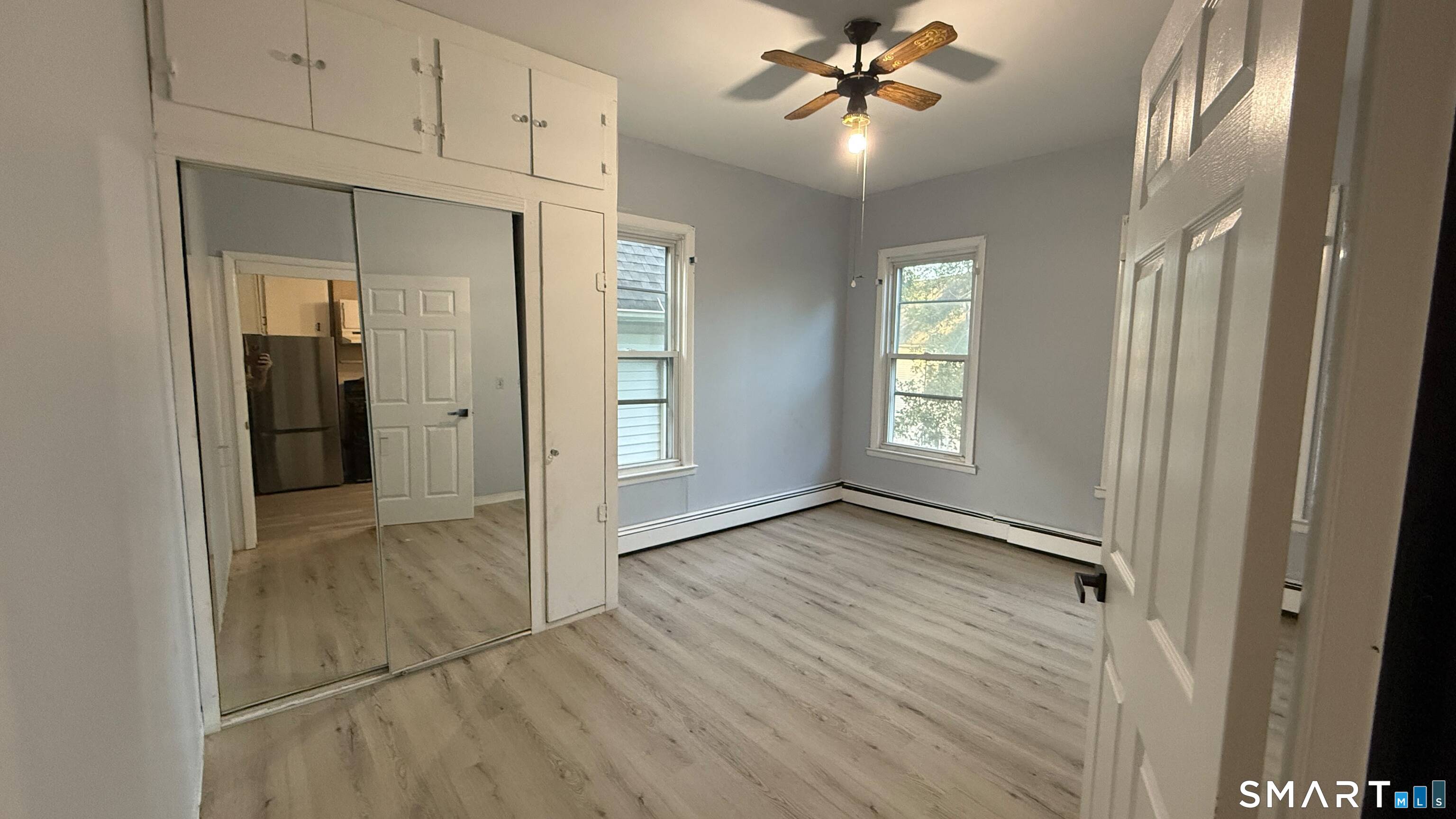 242 Madison Avenue photo 2