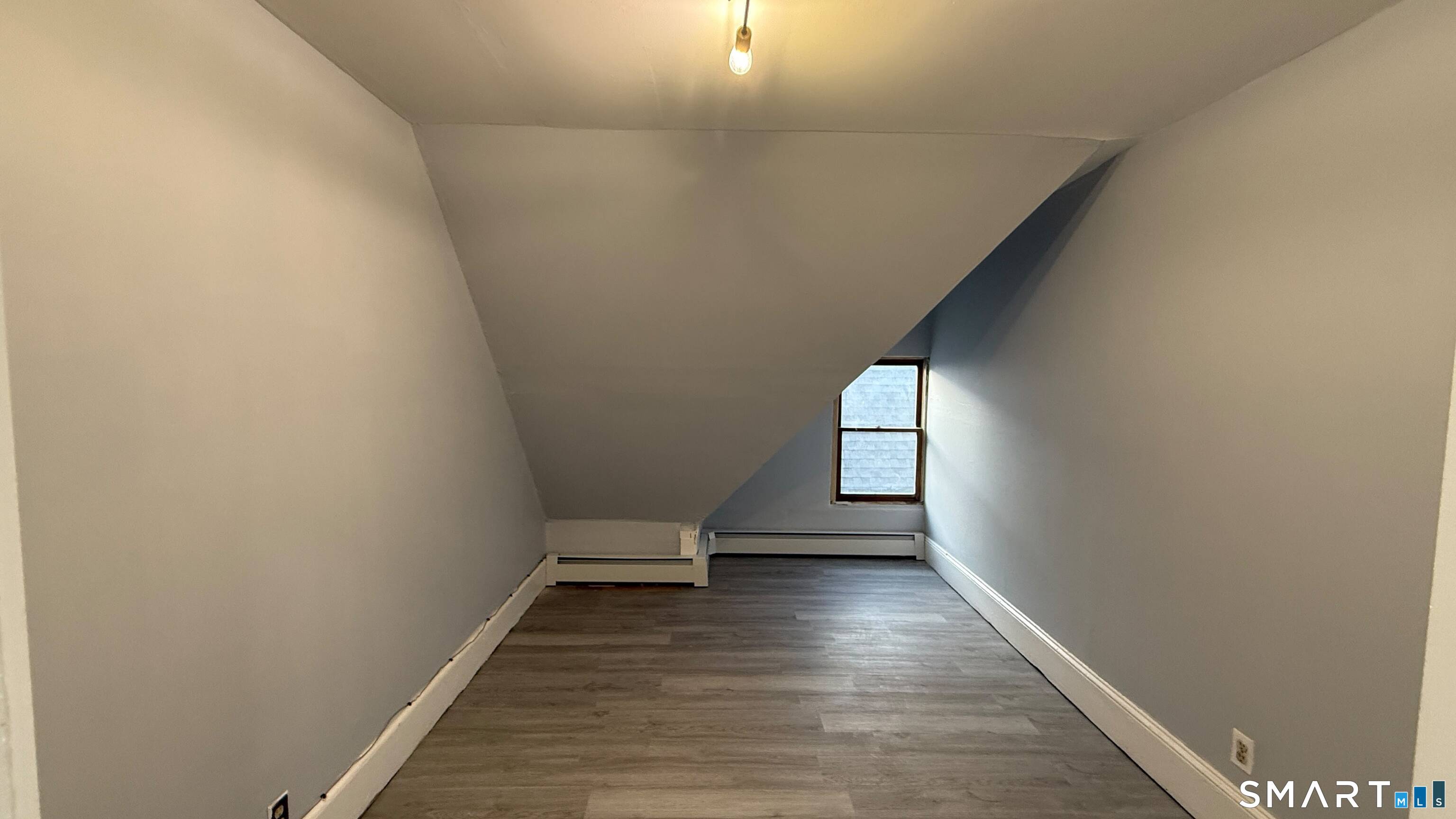 242 Madison Avenue photo 3