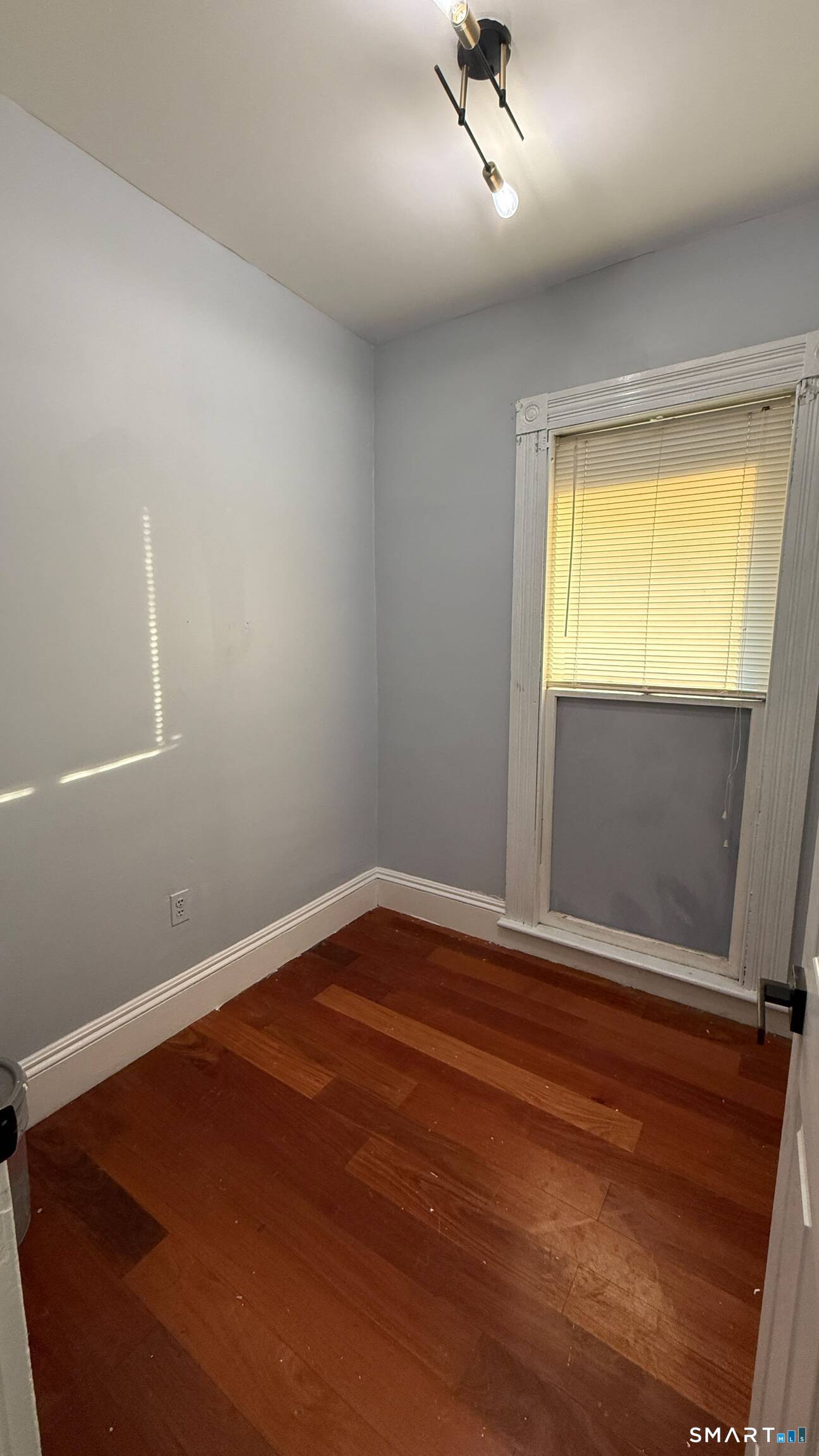 242 Madison Avenue photo 10