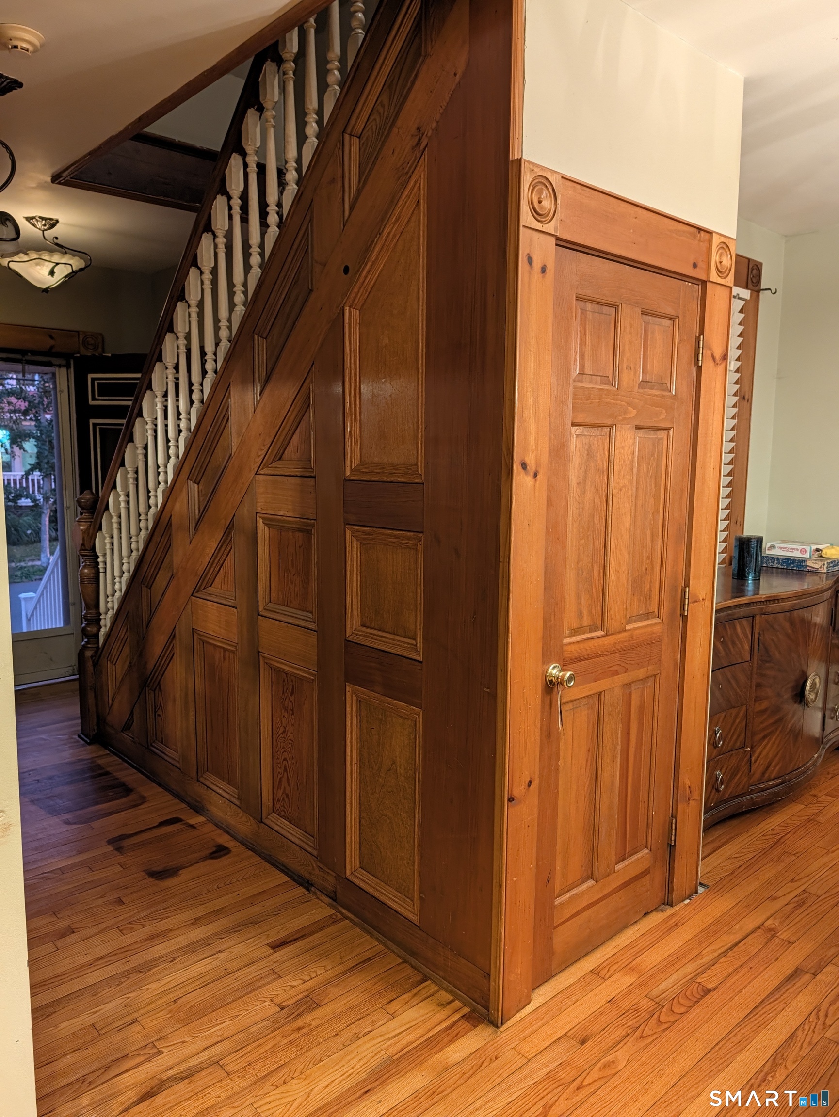 46 Florence Avenue photo 11