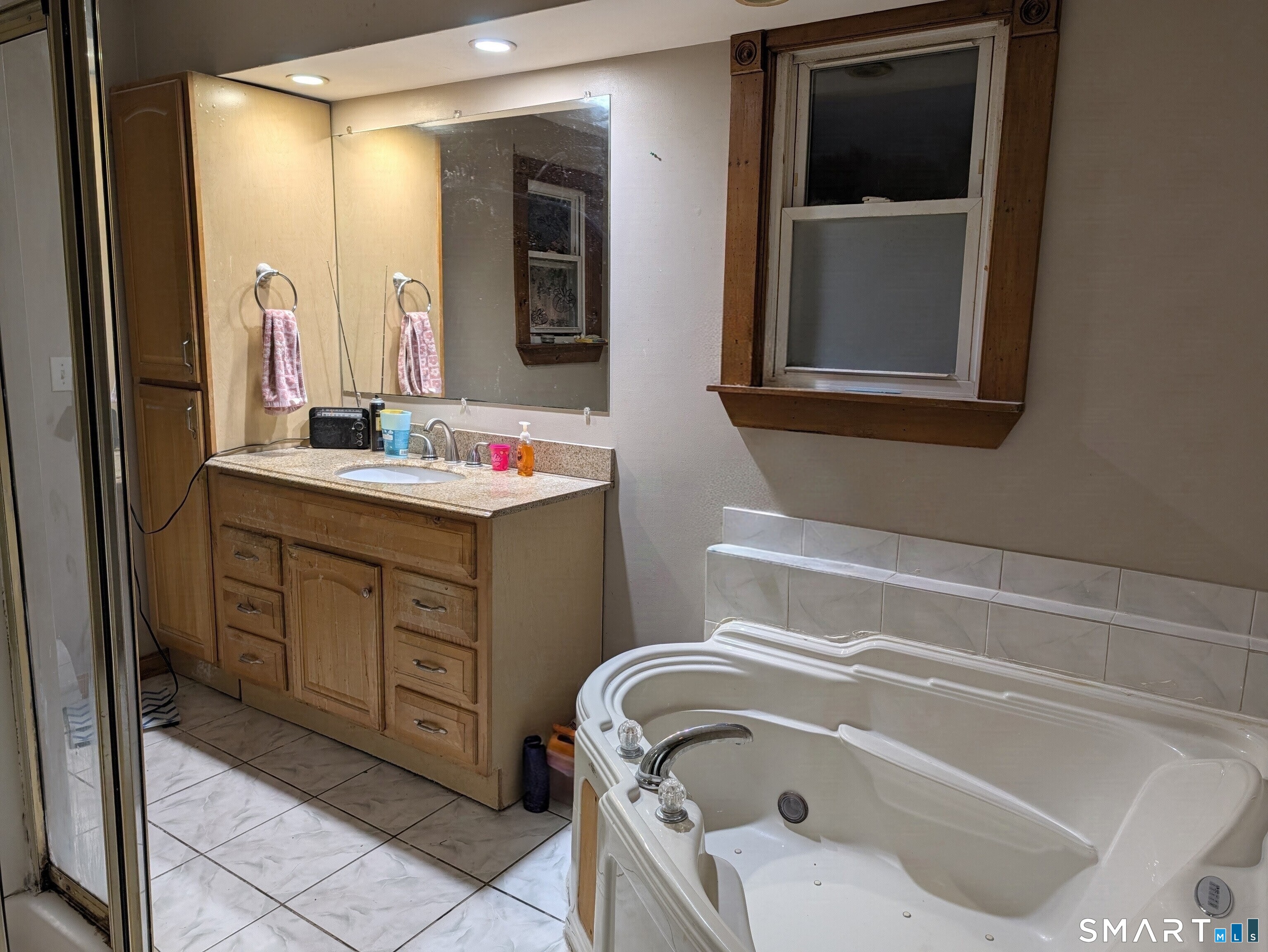 46 Florence Avenue photo 14