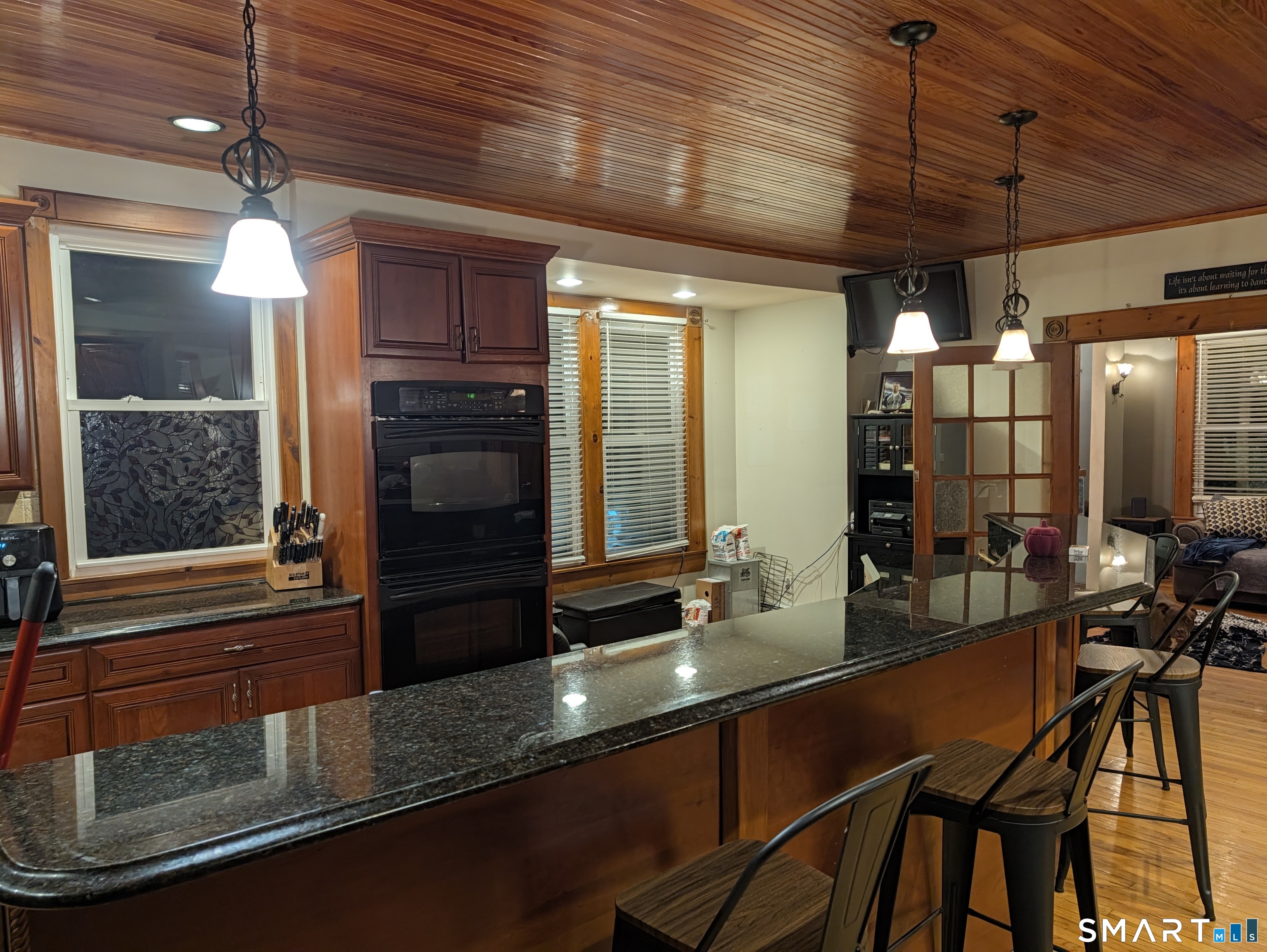 46 Florence Avenue photo 7