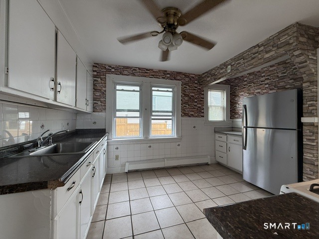1031 Lindley Street photo 12