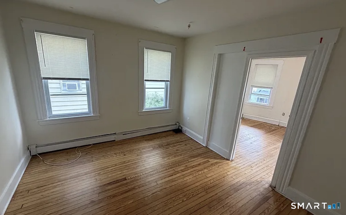 194 Sheridan Street photo 4