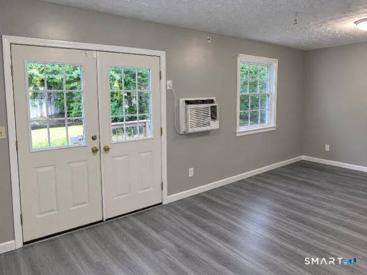 511 Maple Avenue photo 11