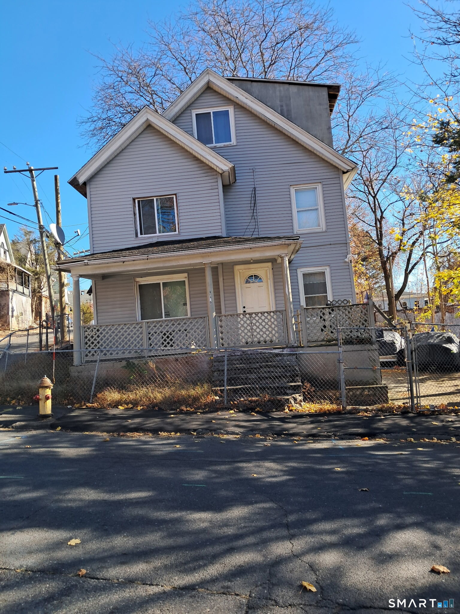 110 Sperry Street photo 4