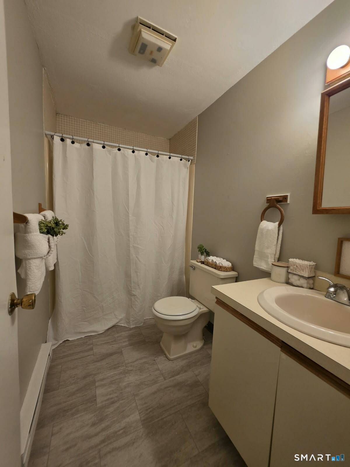 1448 Meriden Road Unit #15 photo 16