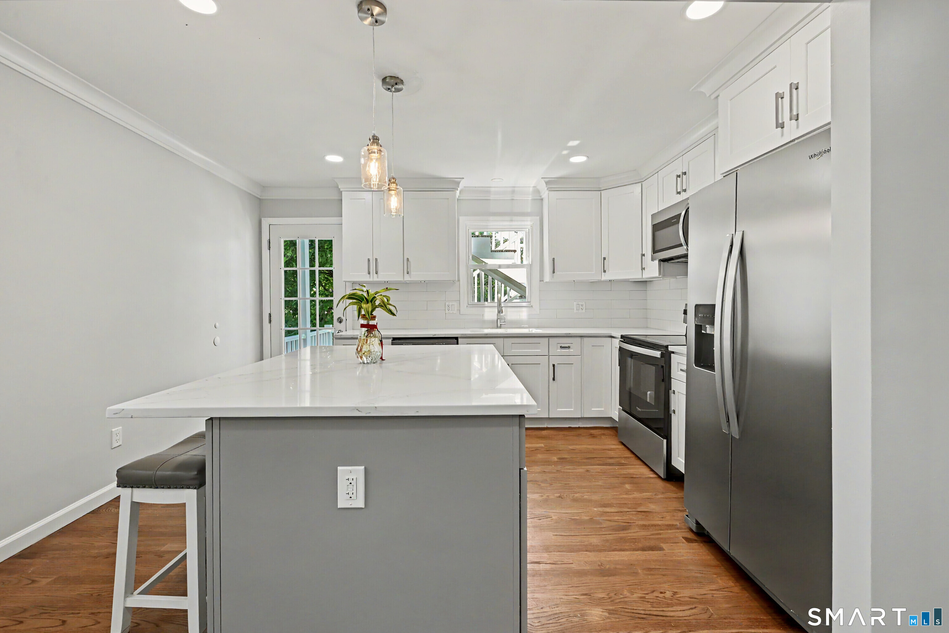 80 Coolidge Avenue photo 18