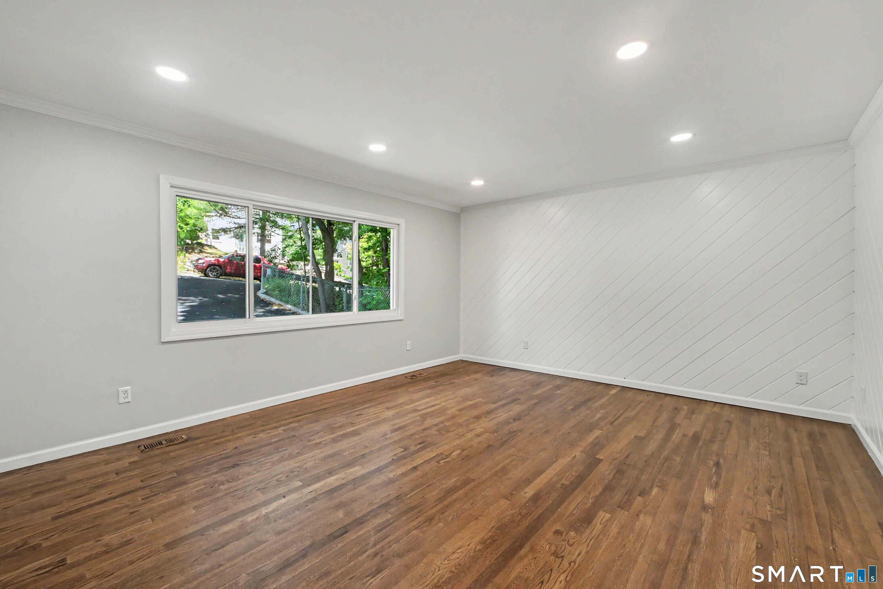 80 Coolidge Avenue photo 14