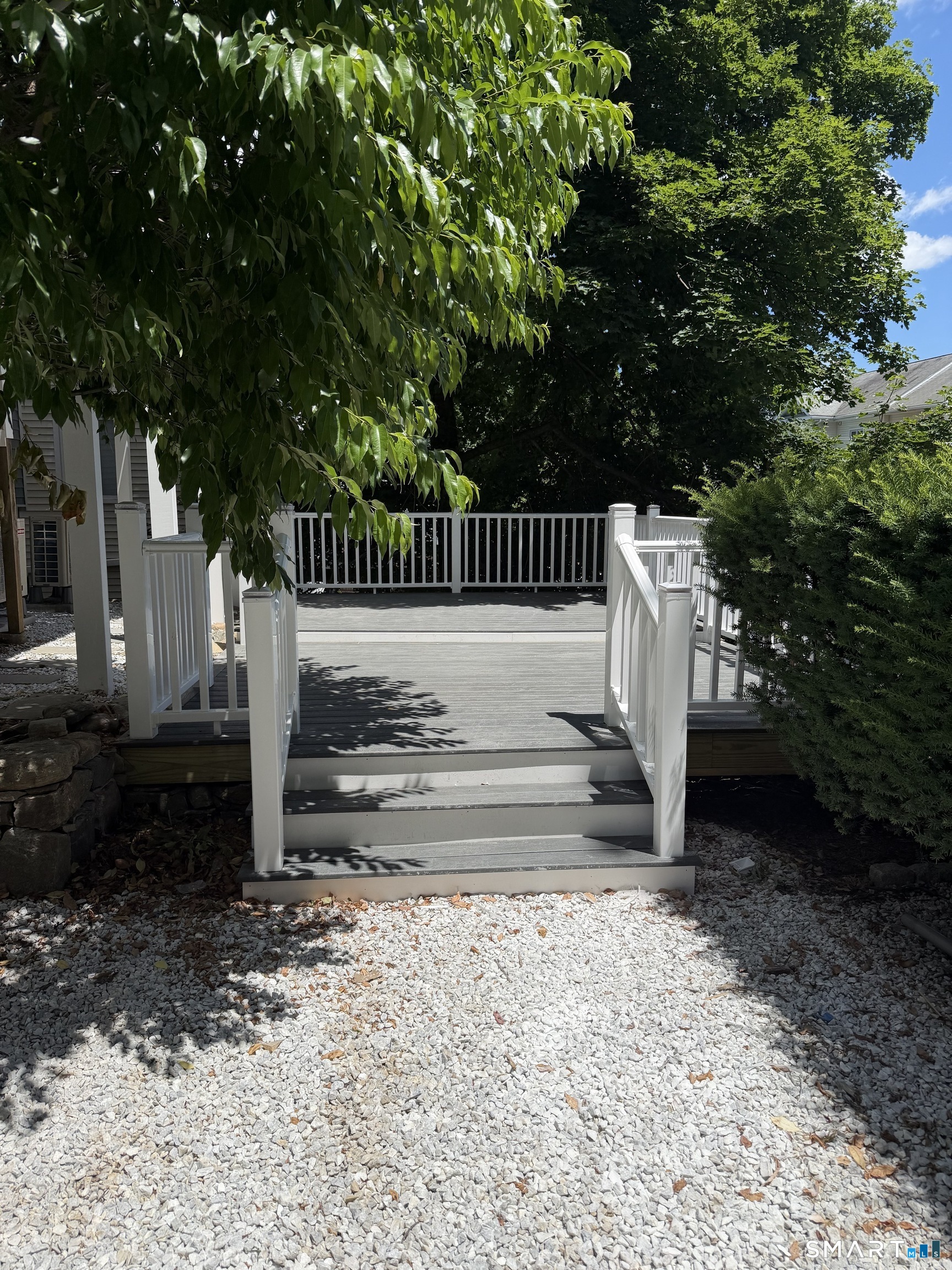 80 Coolidge Avenue photo 32