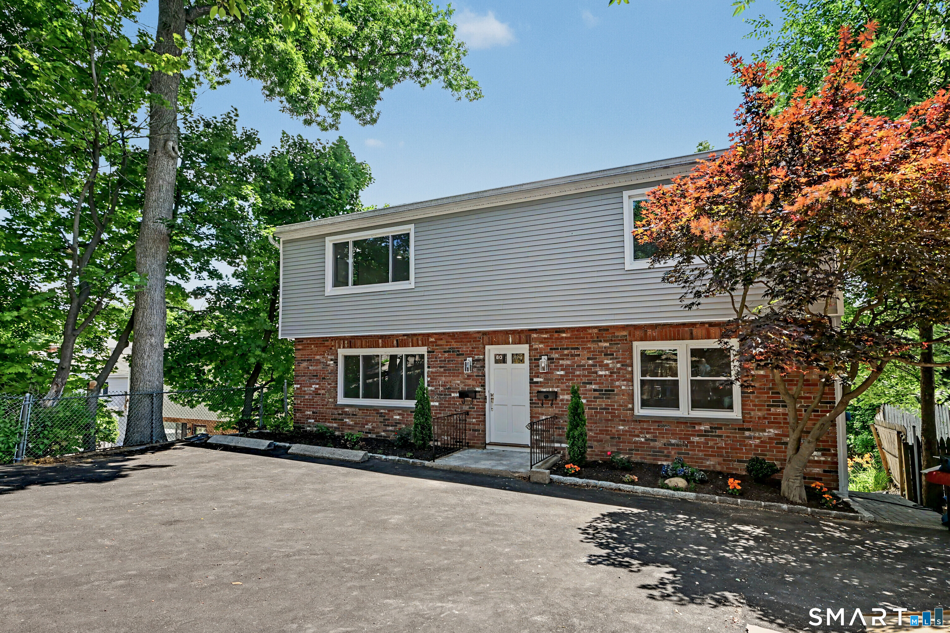 80 Coolidge Avenue photo 34