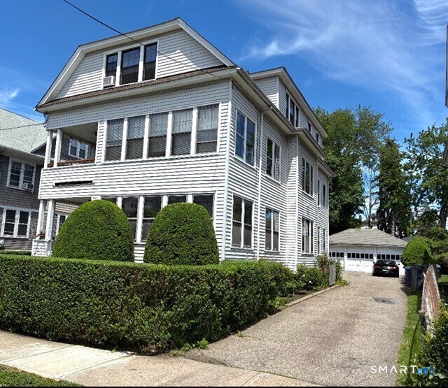 78 Scofield Avenue