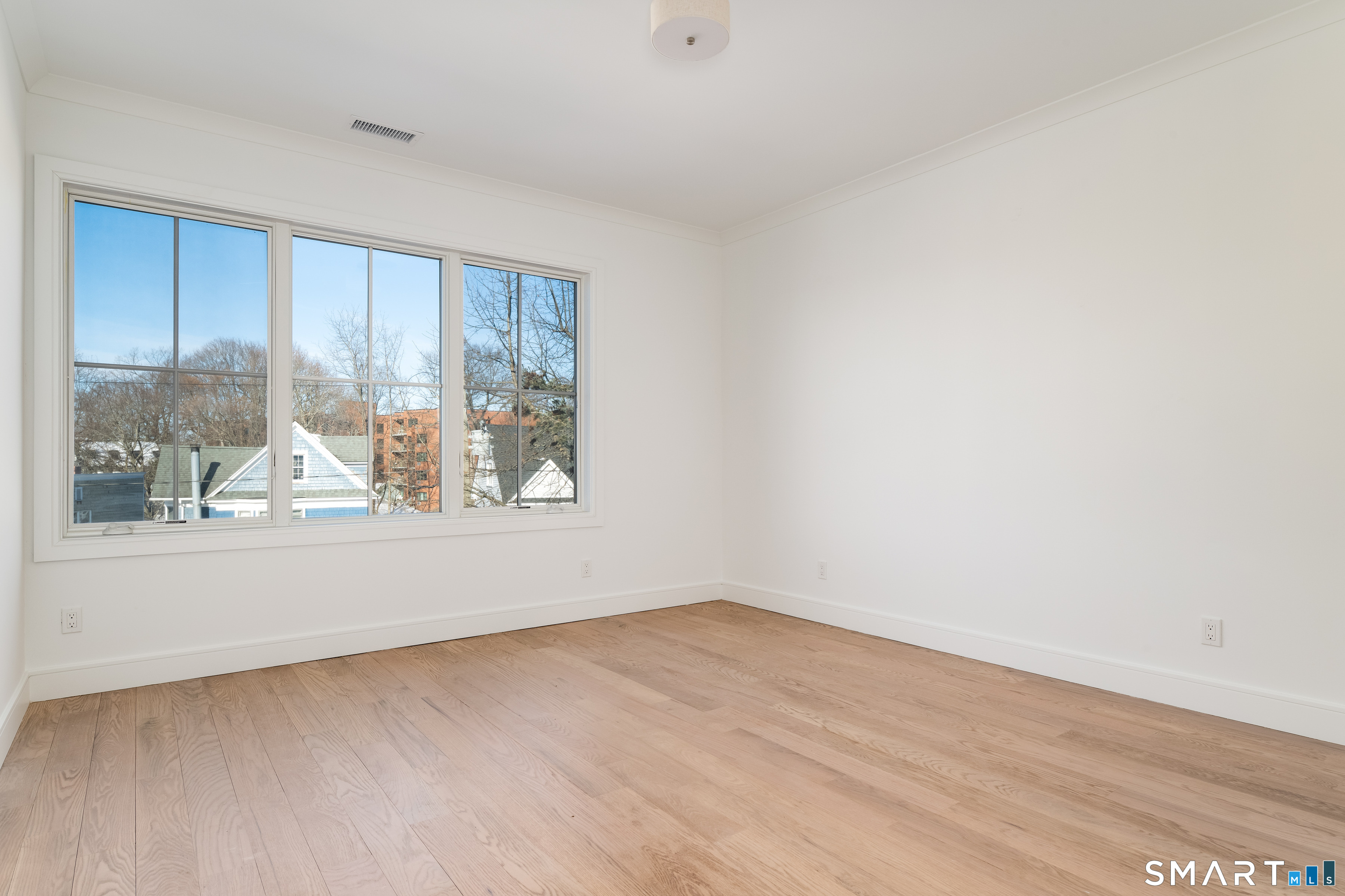 206 Milbank Avenue Unit #2 photo 15