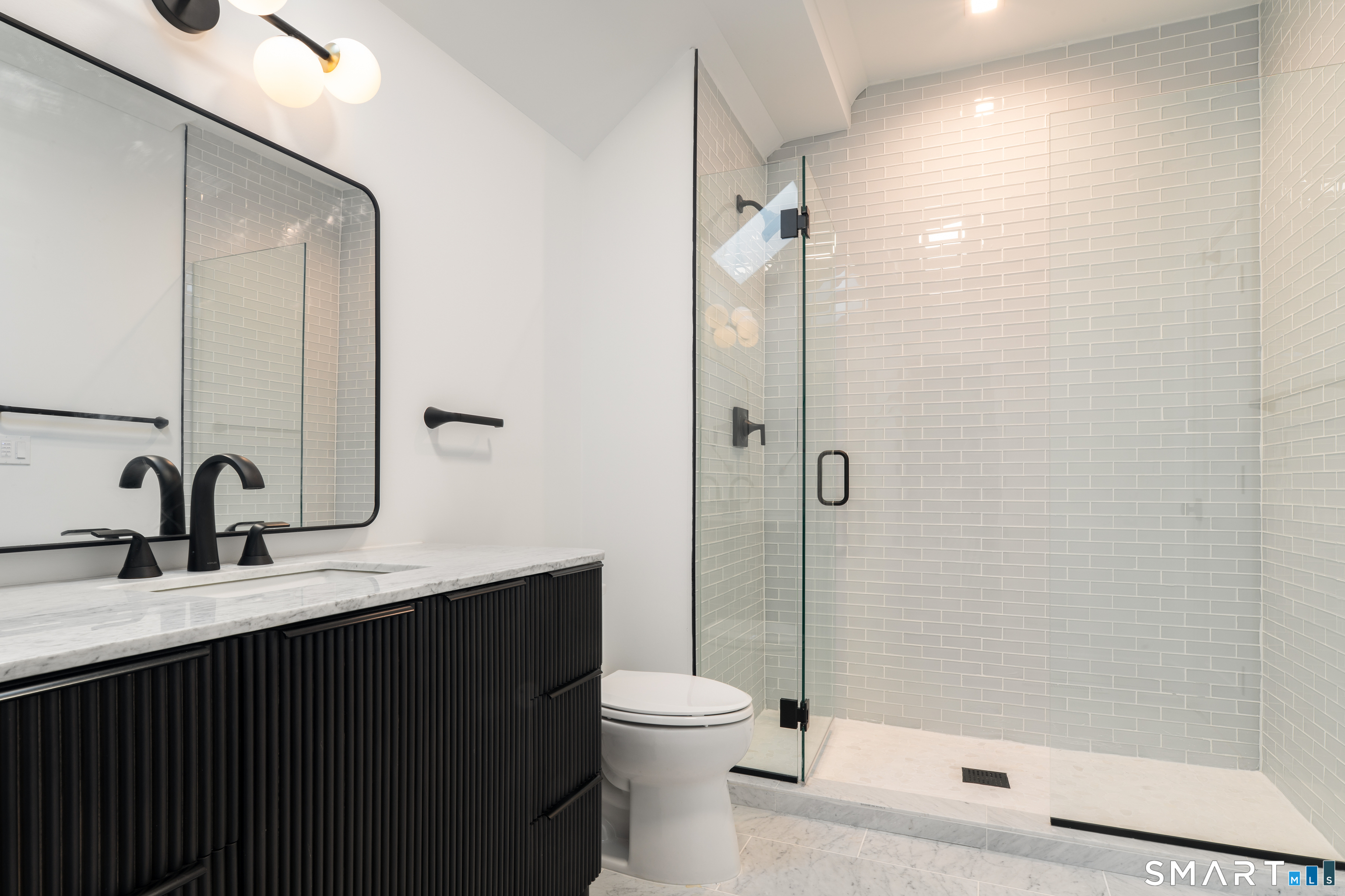 206 Milbank Avenue Unit #2 photo 19