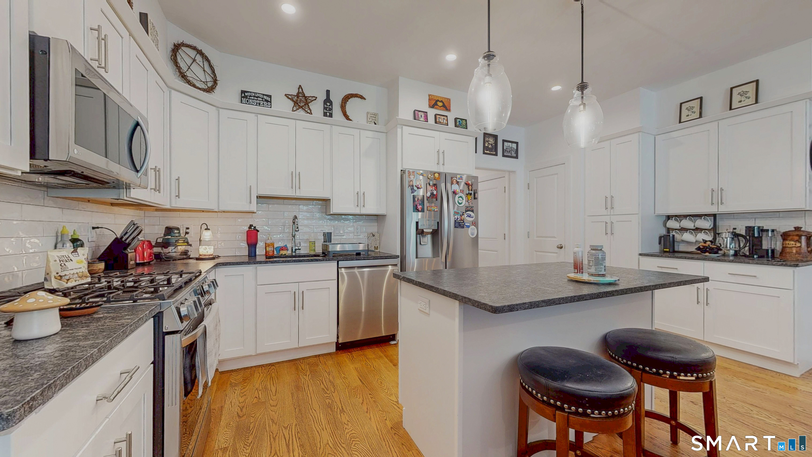355 Hunter Drive Unit #355 photo 10