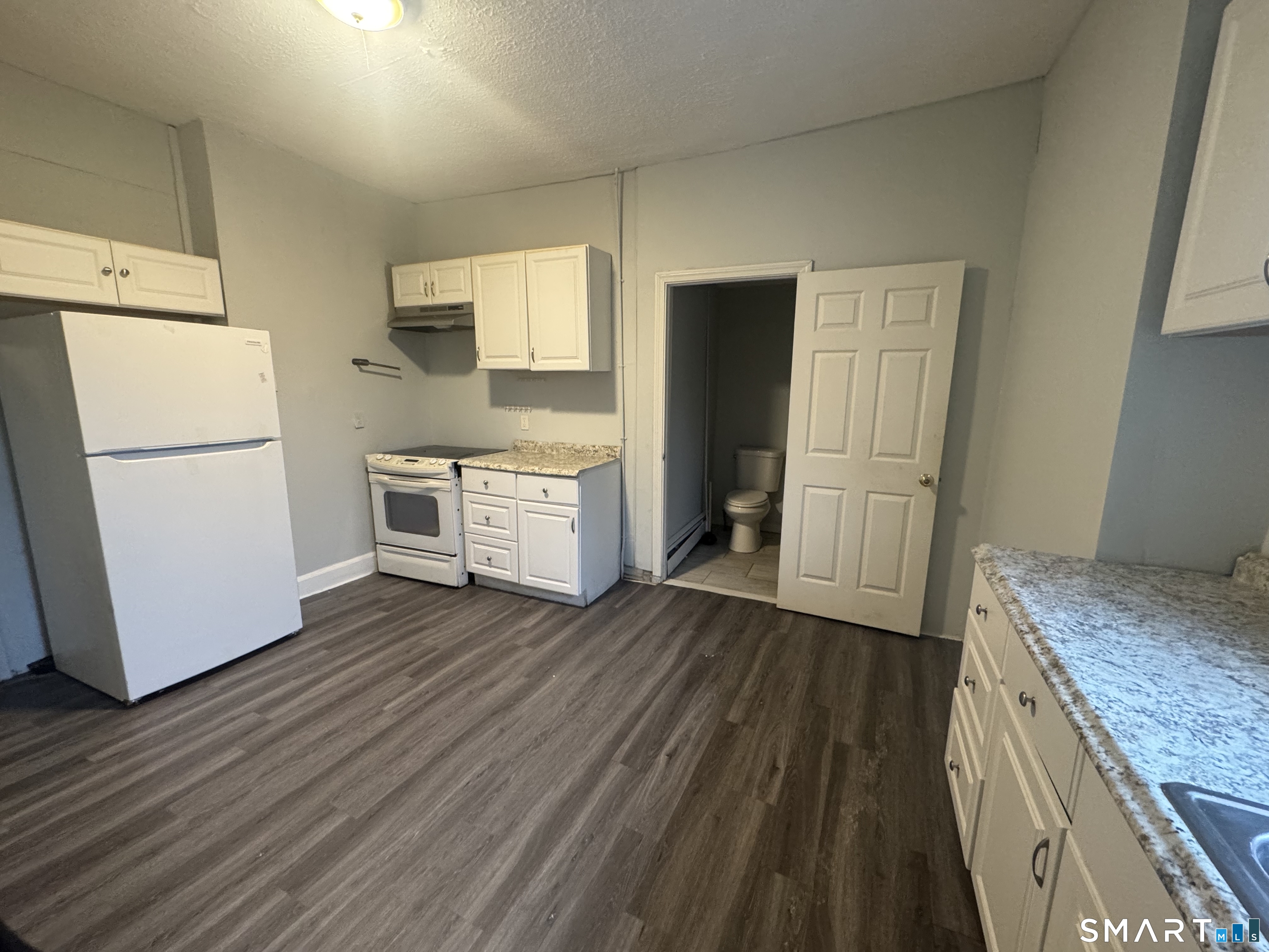 86 Edwards Street photo 12