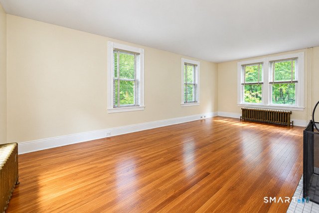 173 Gilbert Avenue photo 10
