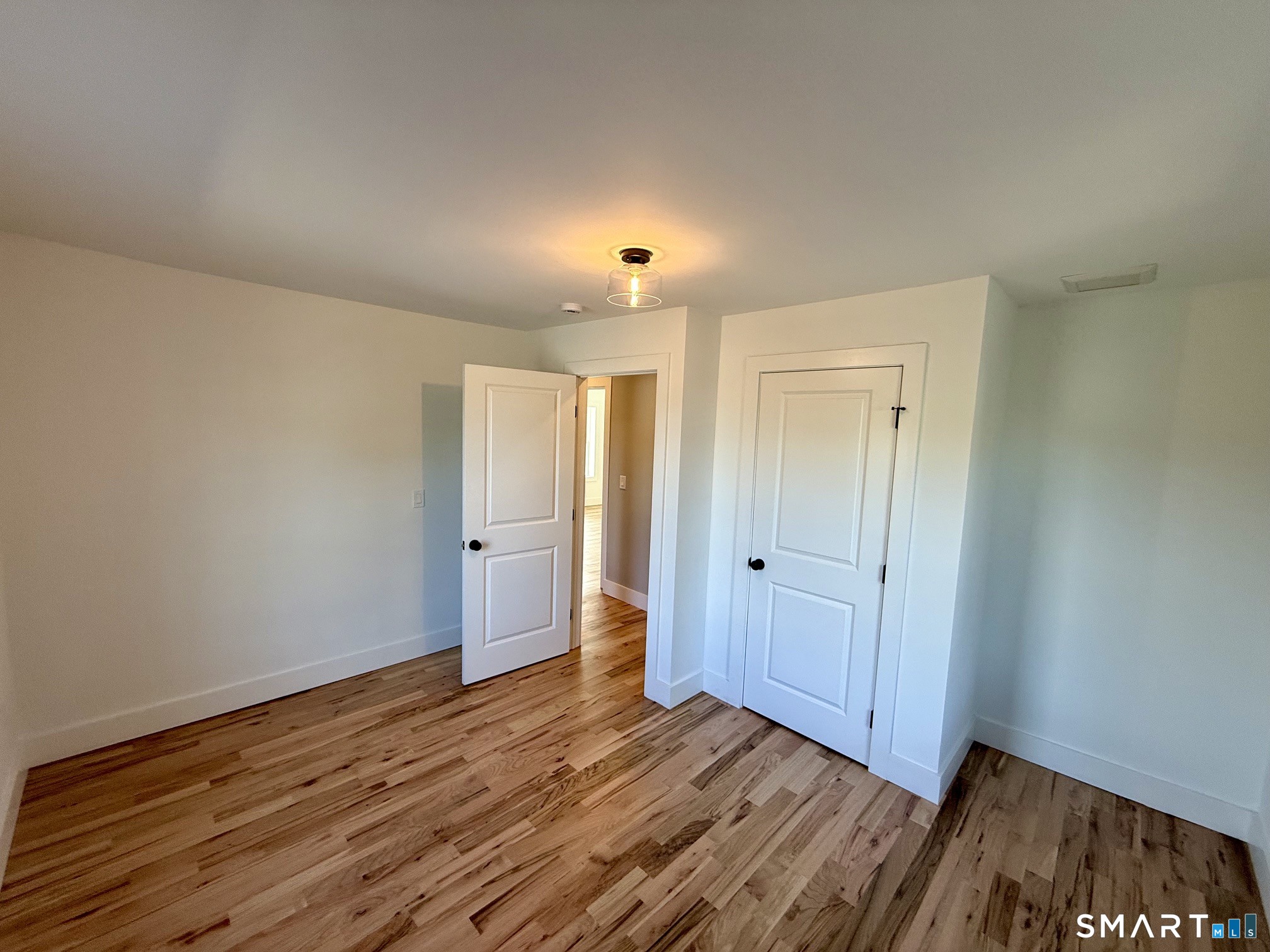 248 Farmington Avenue photo 16