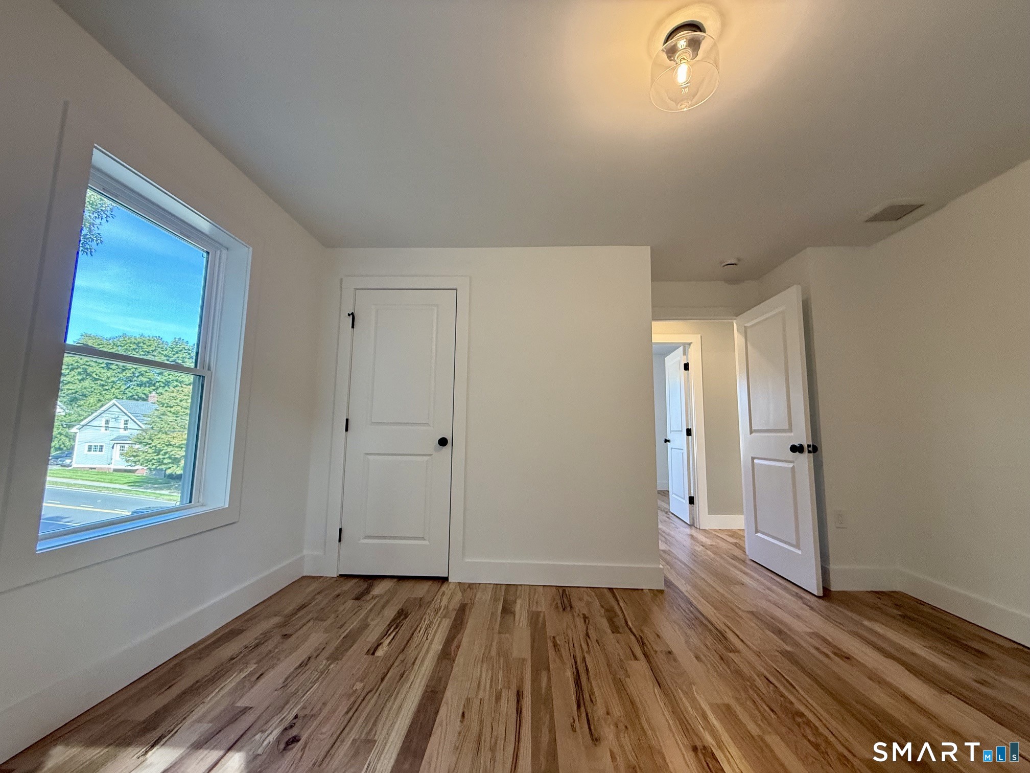 248 Farmington Avenue photo 17