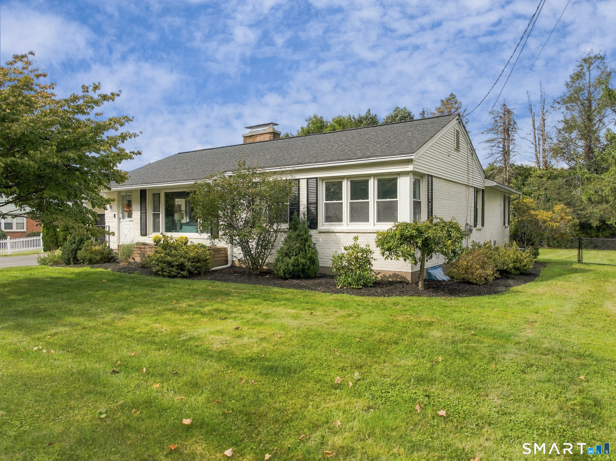 10 Sunset Drive photo 3