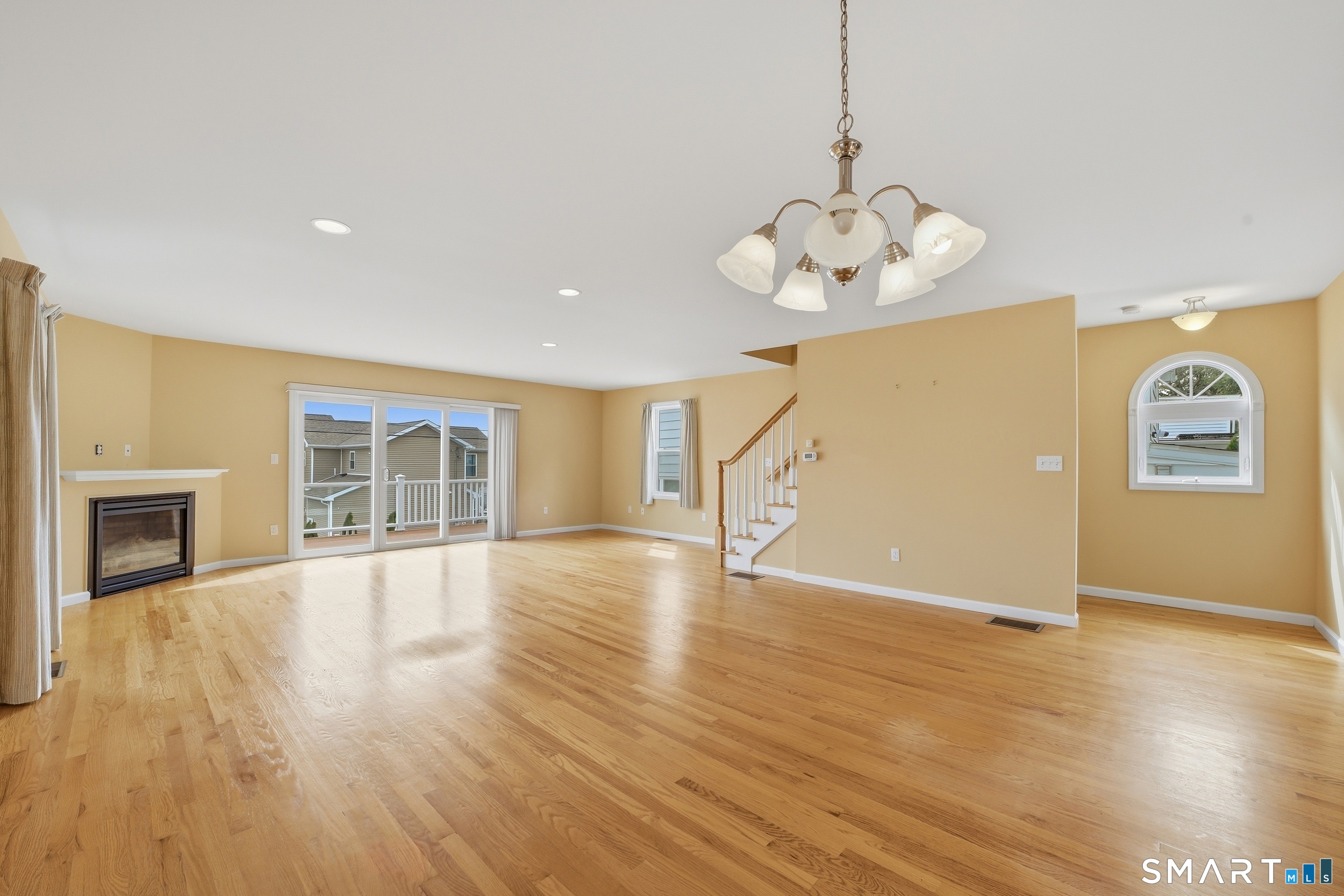 64 Hawthorne Street photo 11