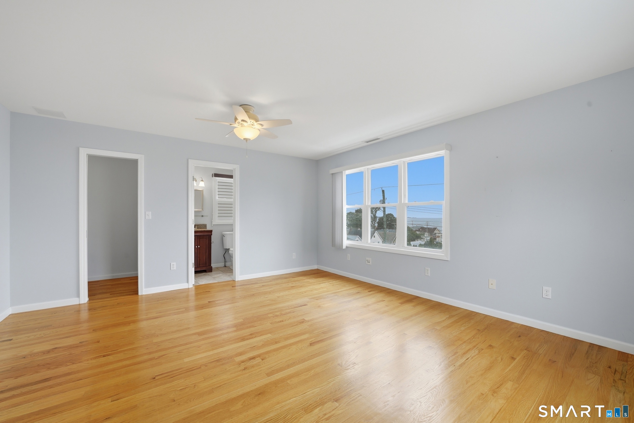 64 Hawthorne Street photo 20
