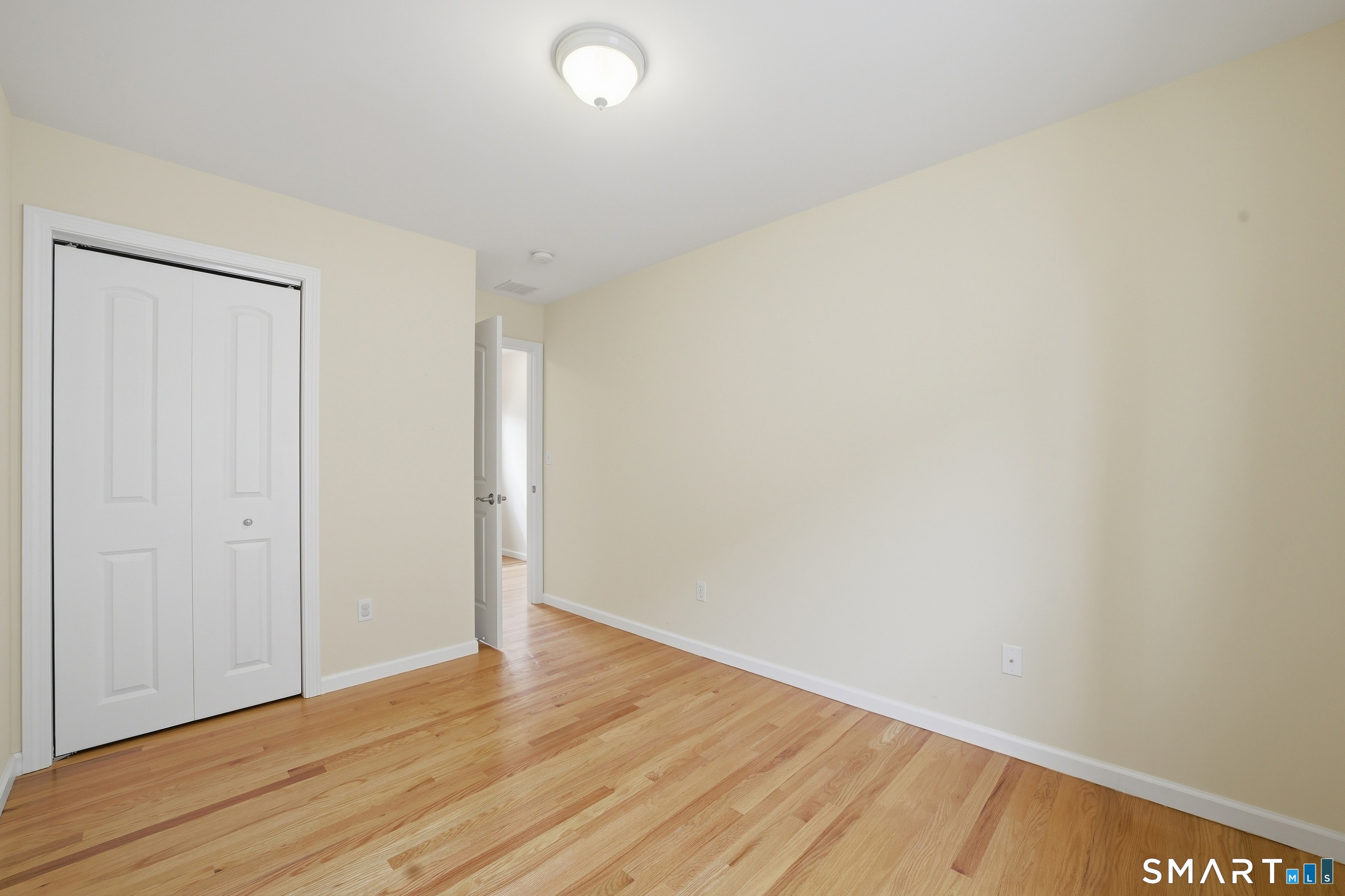 64 Hawthorne Street photo 24