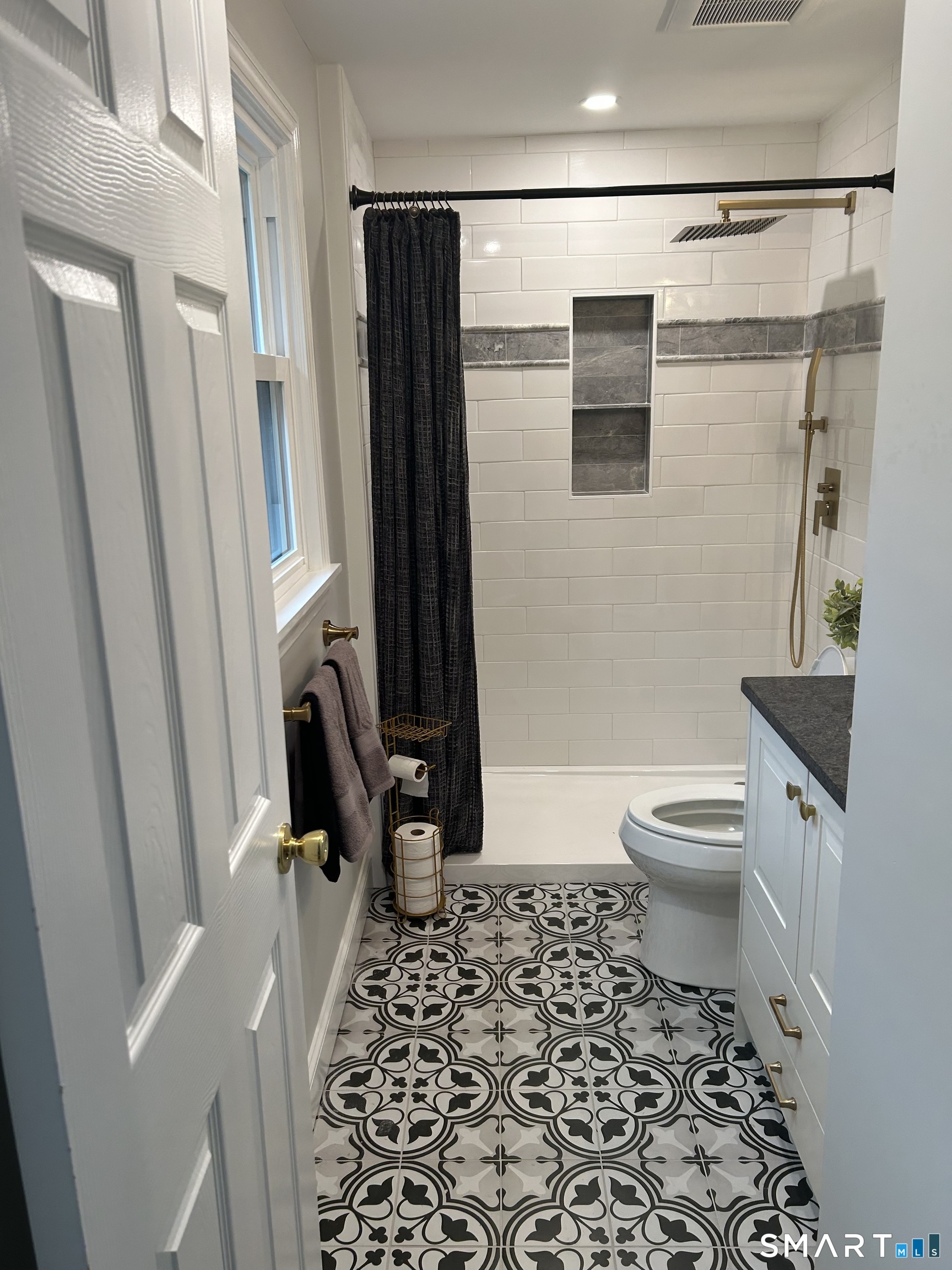 368 Charles Drive photo 13
