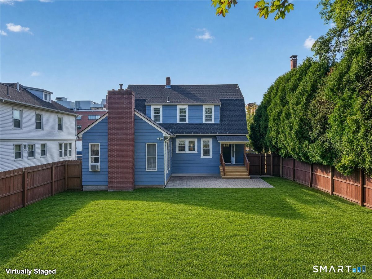63 Faire Harbour Place, New London, CT 06320
