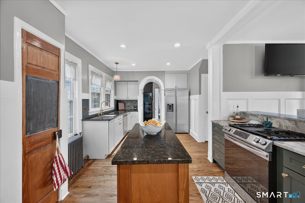 63 Faire Harbour Place, New London, CT 06320