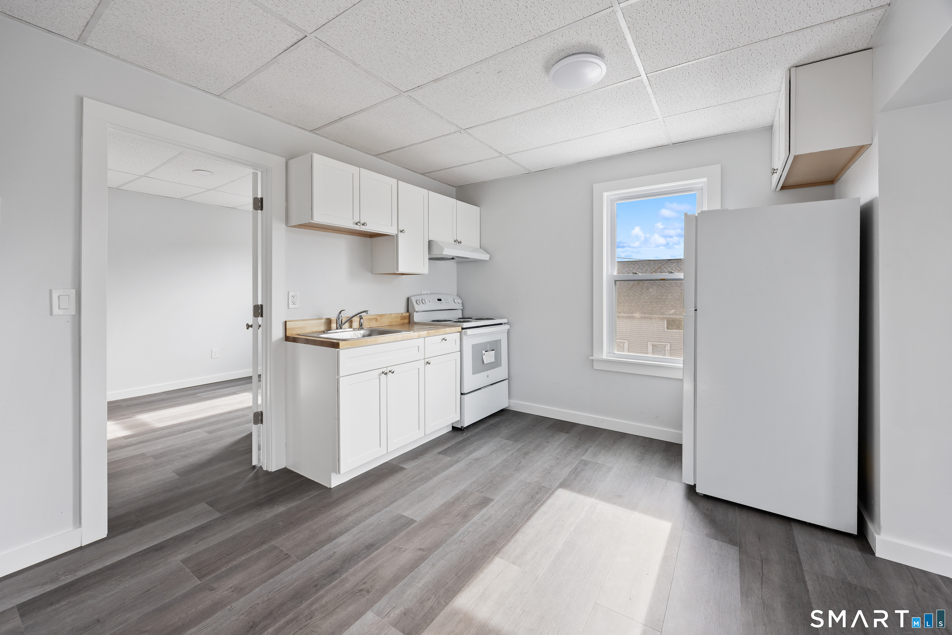 70 CENTER Street Unit #6 photo 2