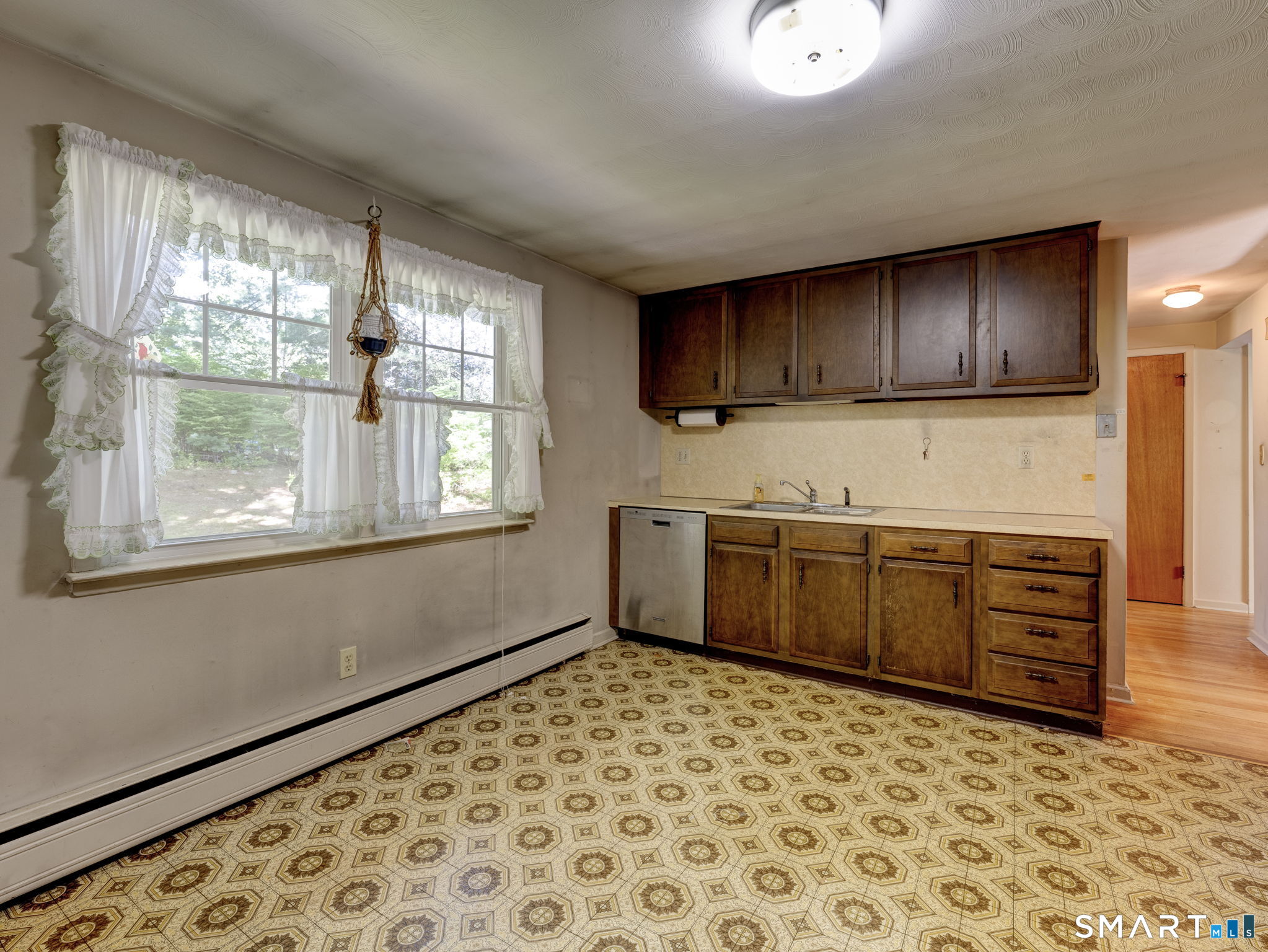 149 Lauter Avenue photo 16