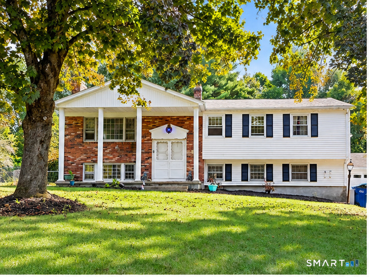 Photo 2 of Single family home for sale at 23 Coach Cir, Windsor, CT 06095 | MLS# 24210142 | Listing updated on 2026-10-07