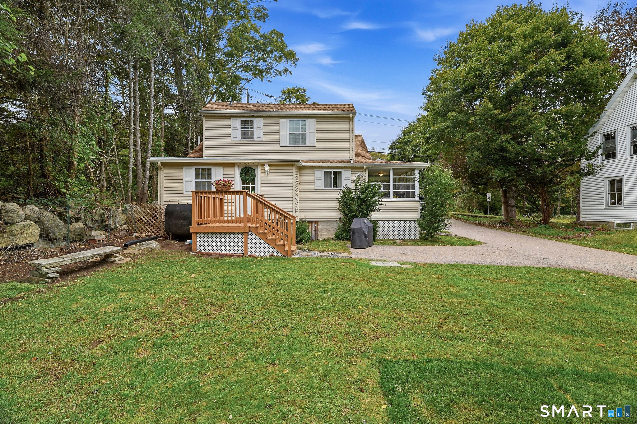 29 Route 27 photo 34