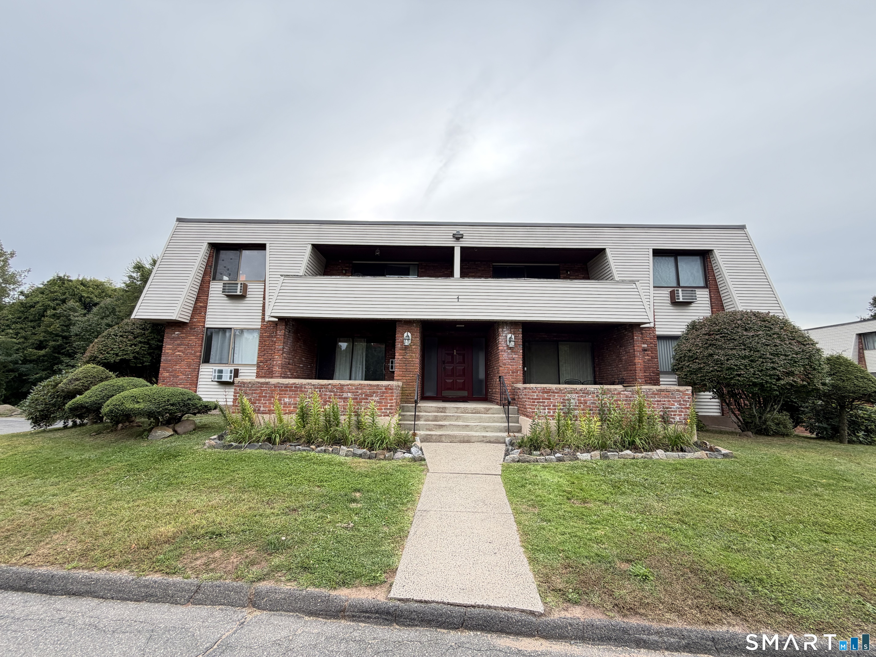565 Talcottville Road Unit #1C6