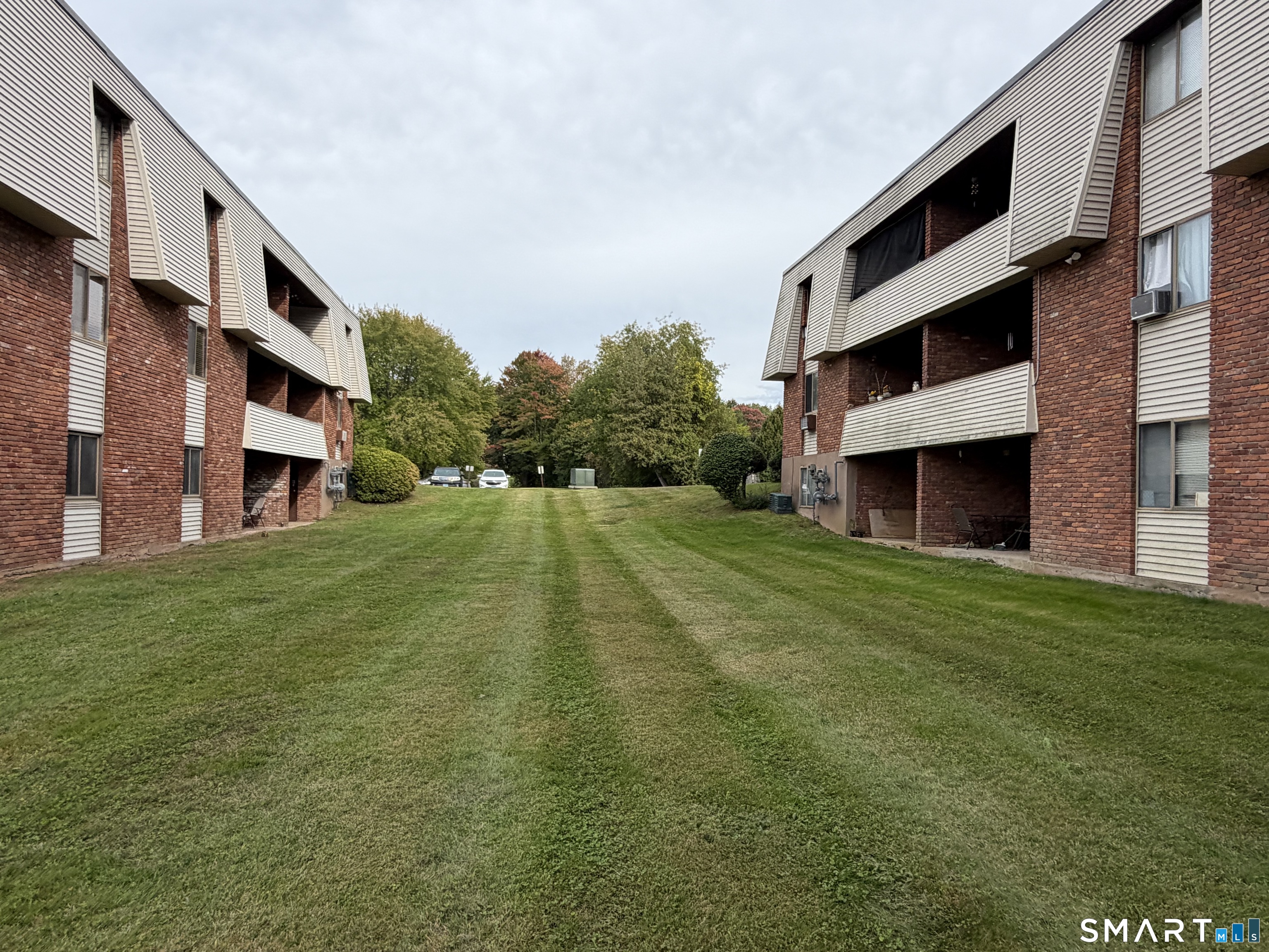 565 Talcottville Road Unit #1C6 photo 18