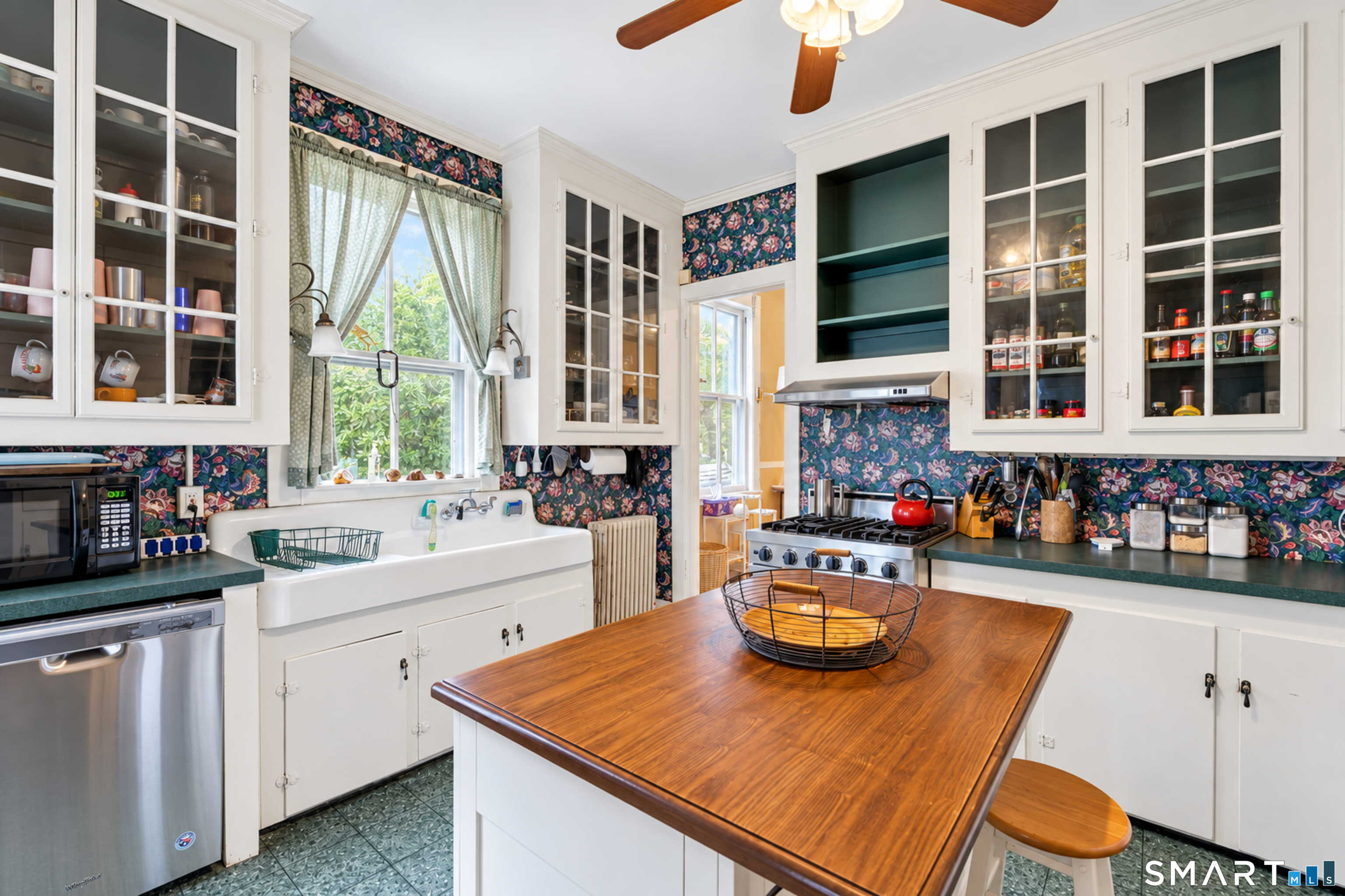 157 Washington Street, Norwich, CT 06360