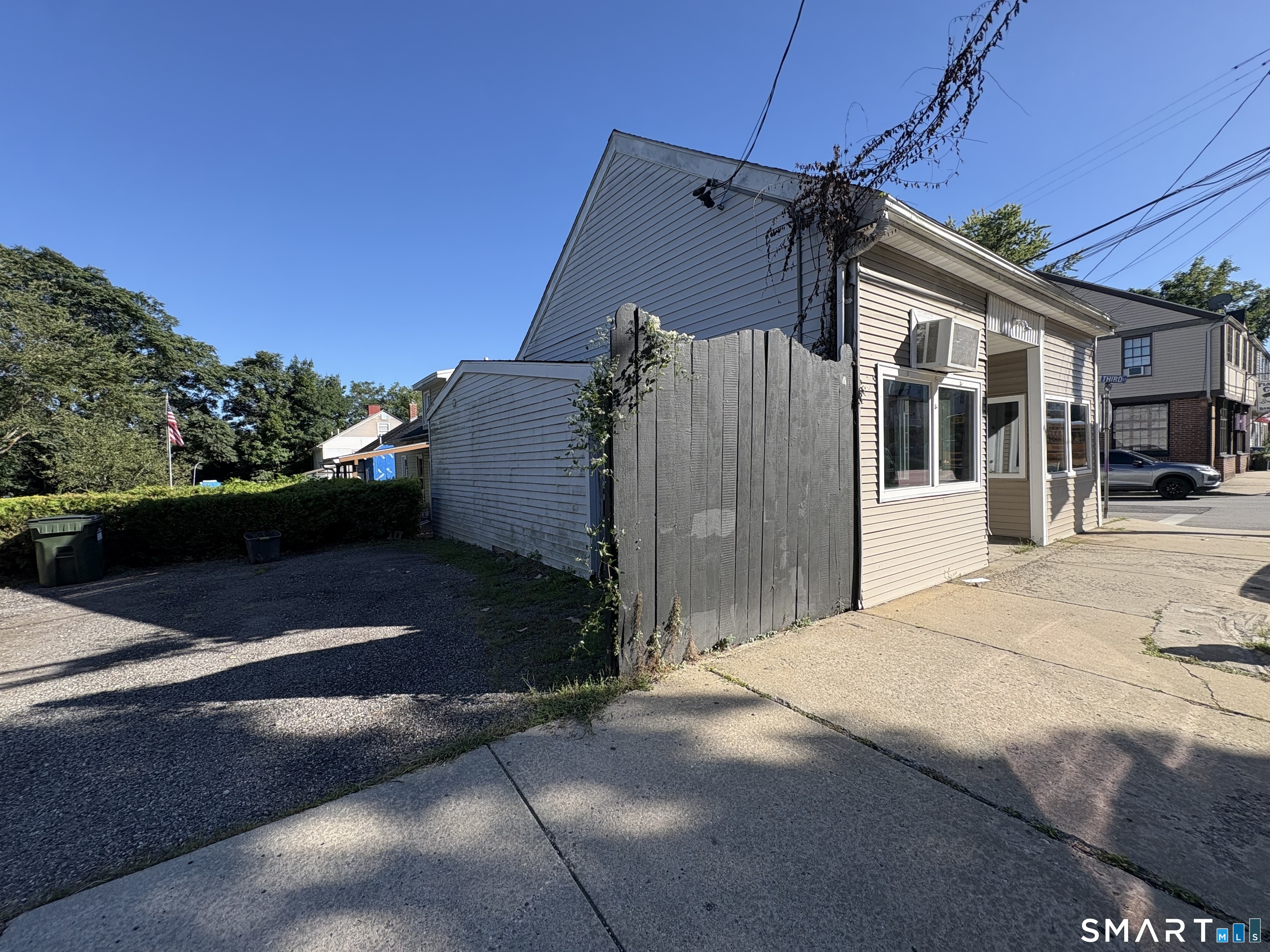 189 Central Avenue photo 6