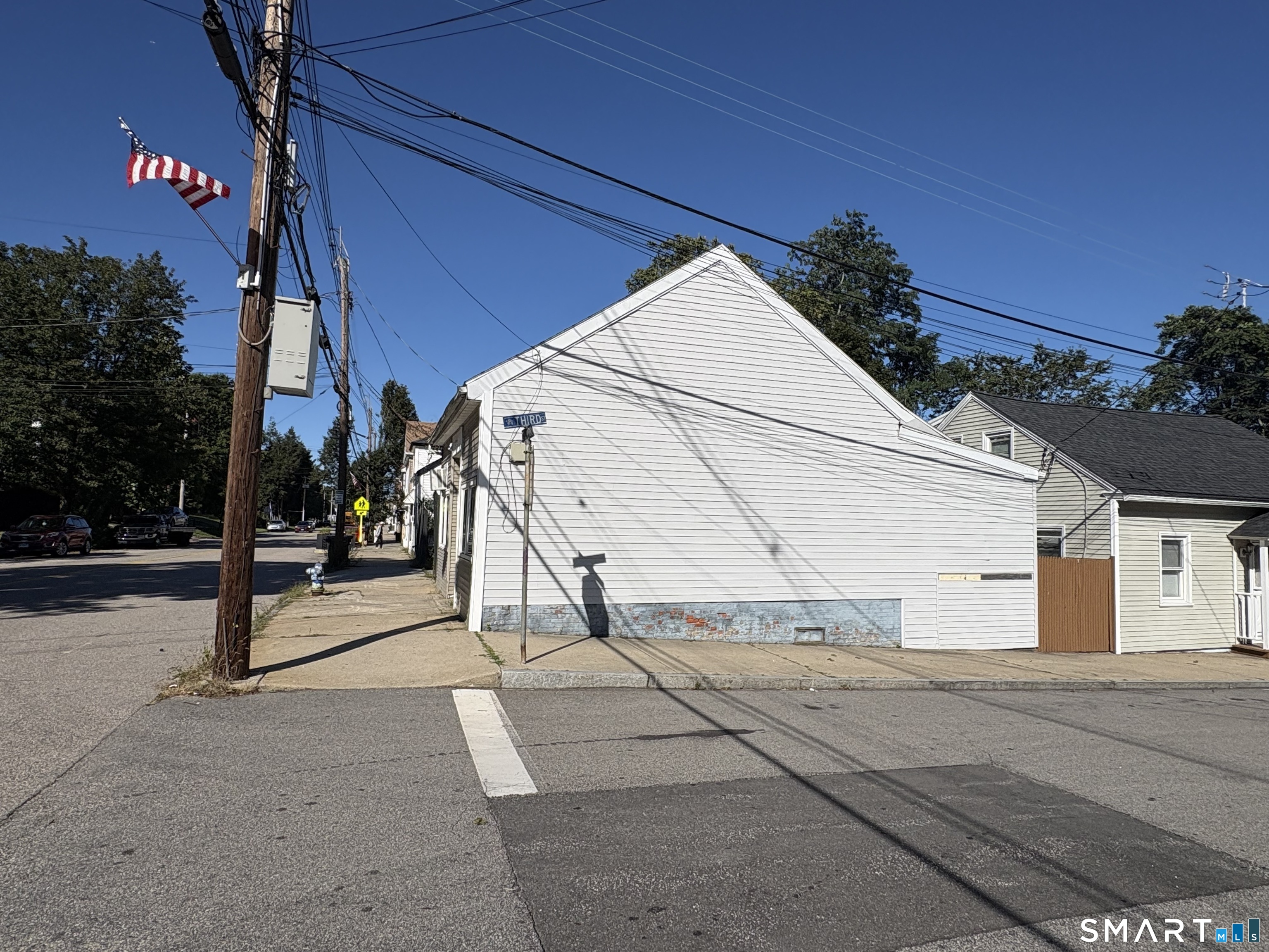 189 Central Avenue photo 4
