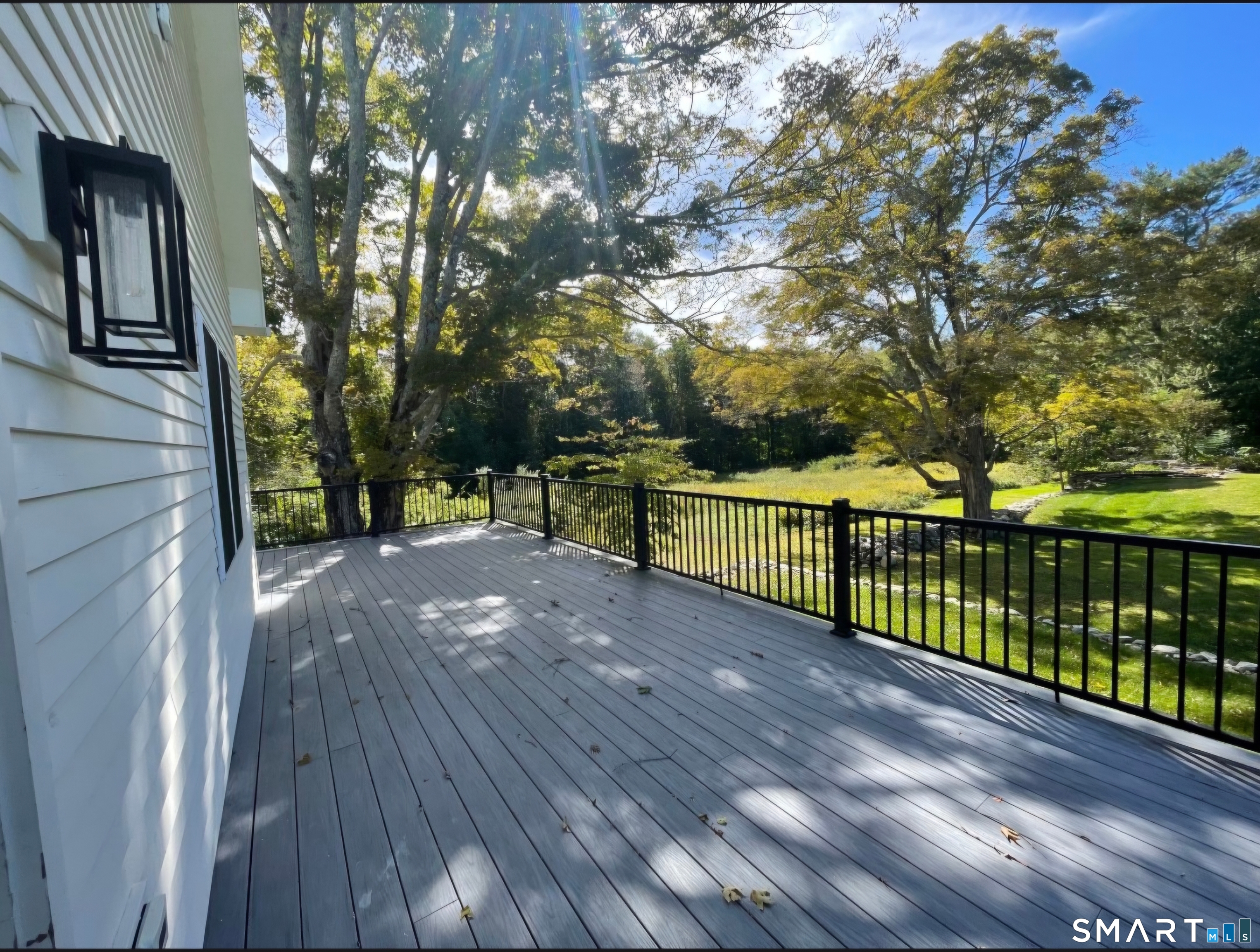 15 North Brook Street photo 8