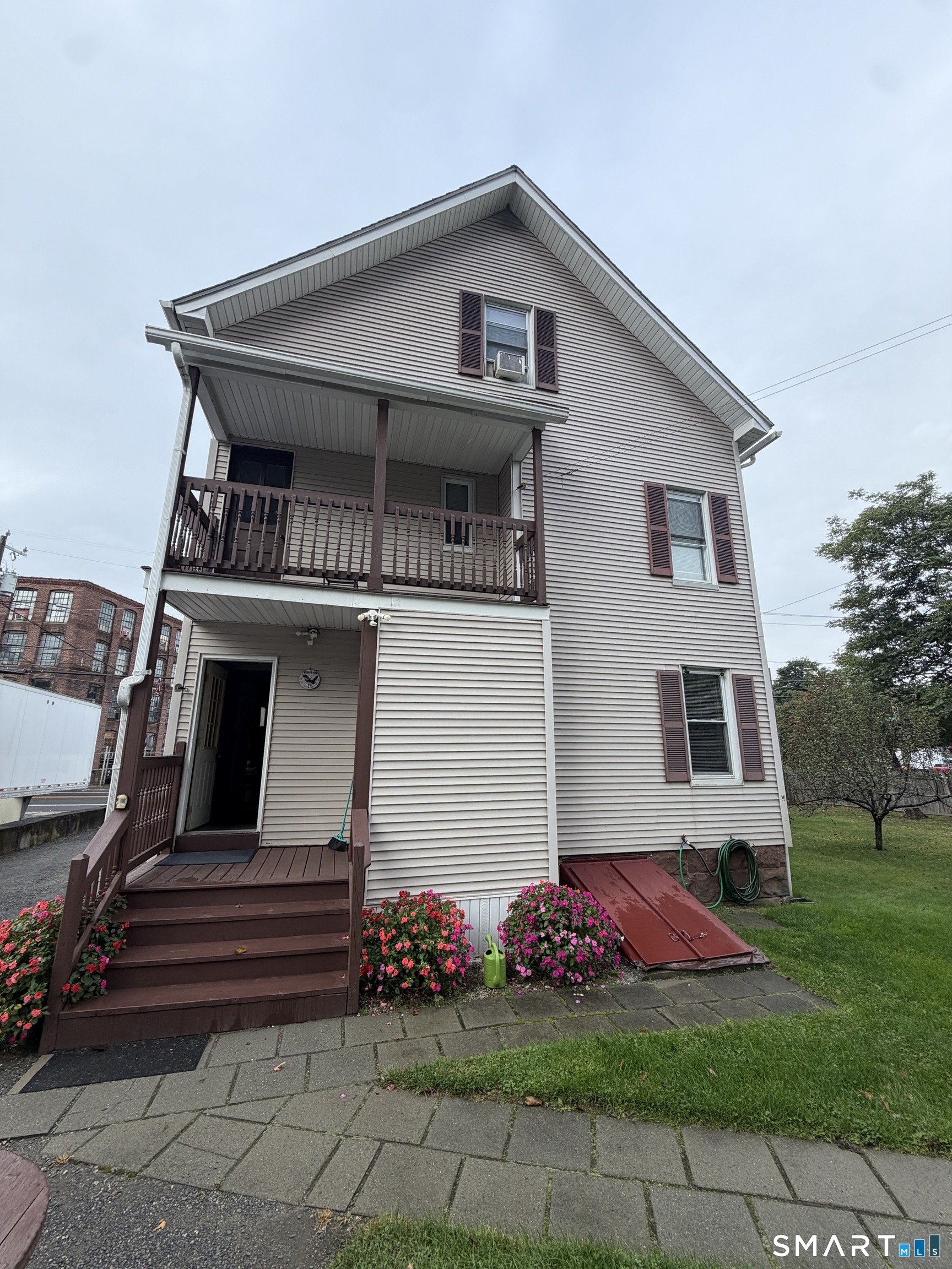 1706 Thomaston Avenue Unit #2 photo 3