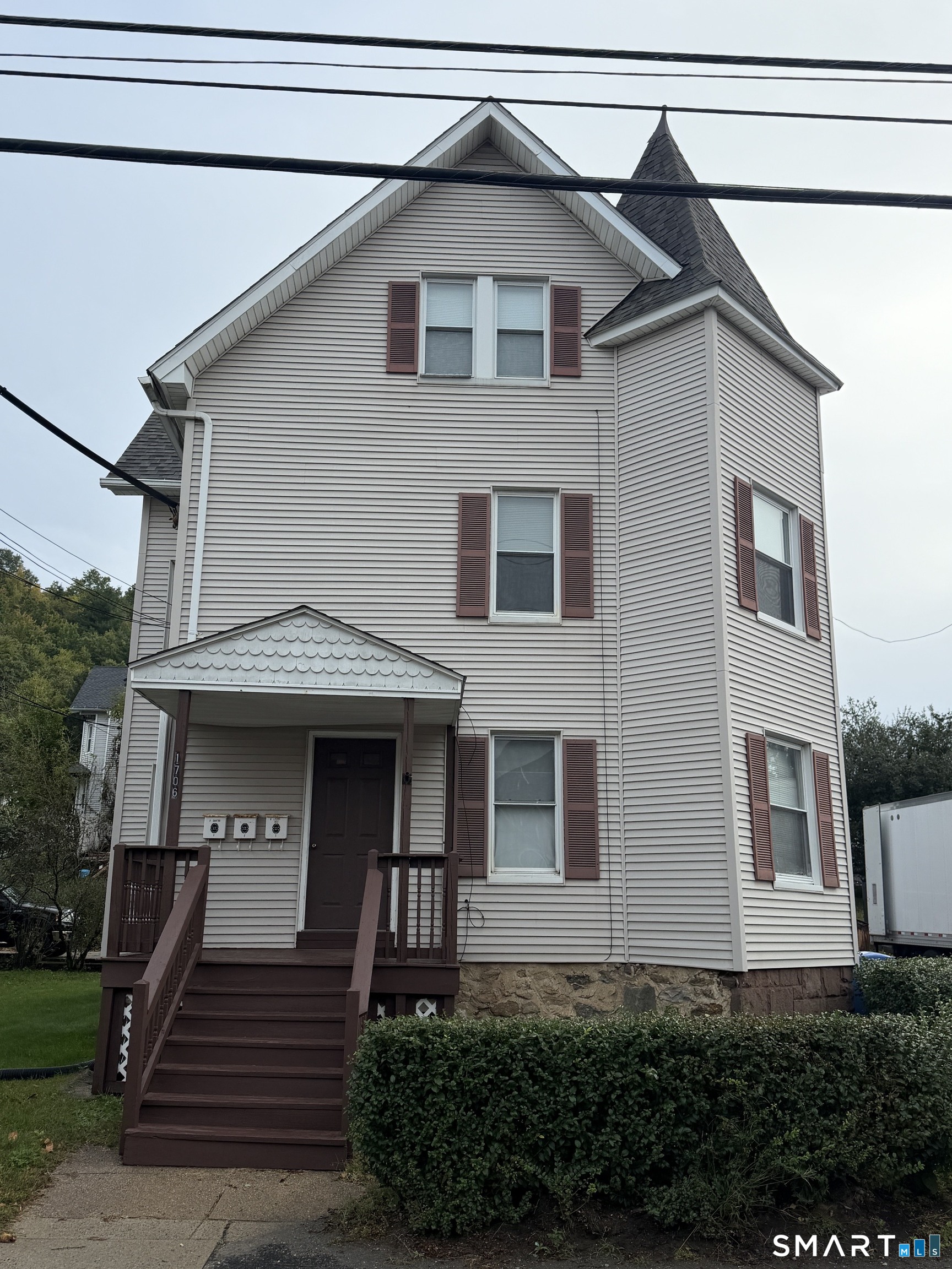 1706 Thomaston Avenue Unit #2