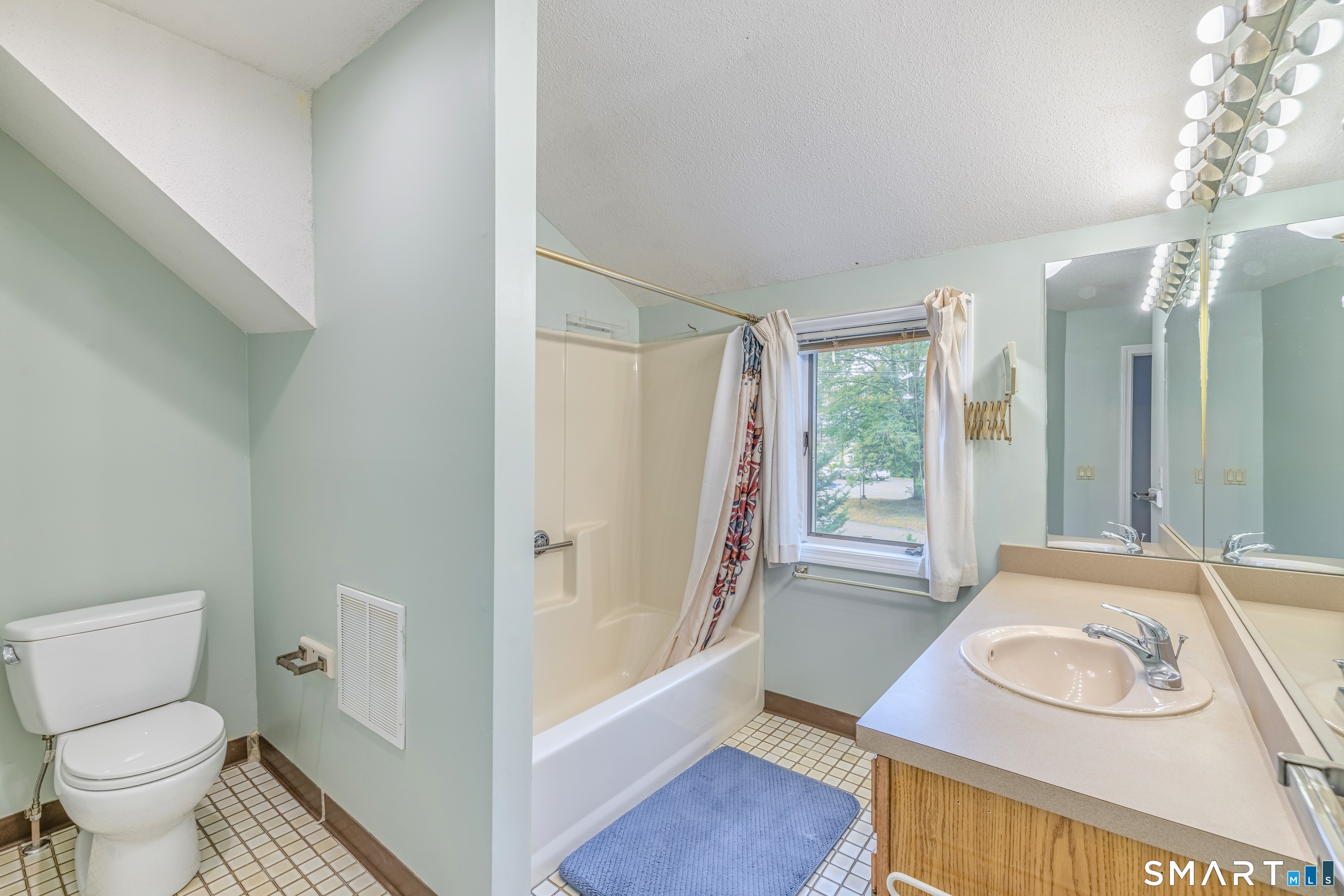103 Courtyard Lane Unit #103 photo 32