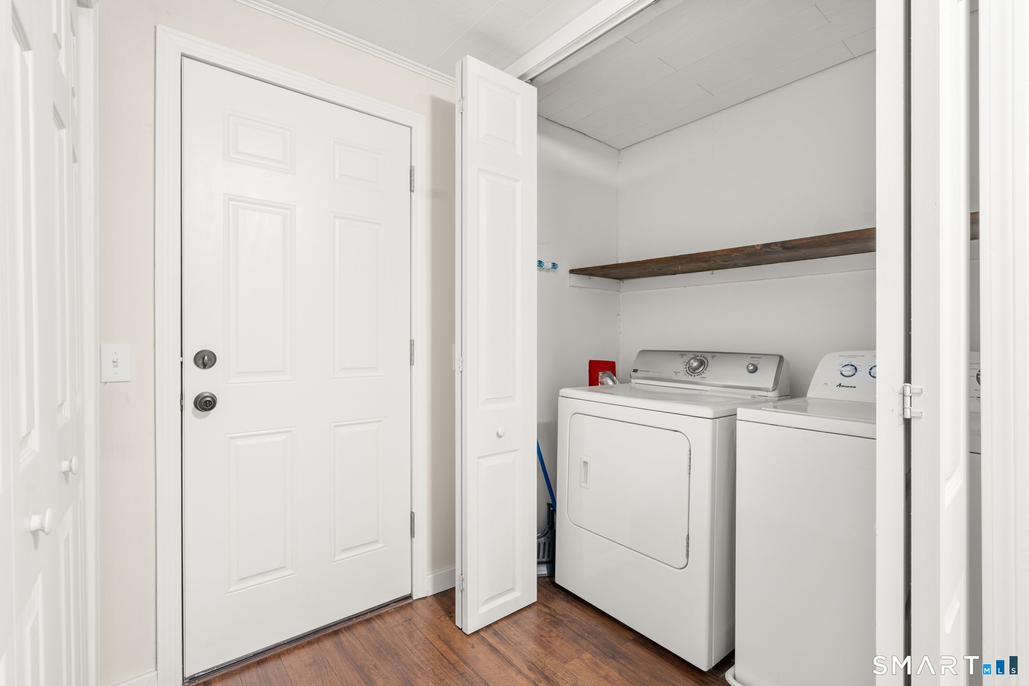 814 New Litchfield Street photo 16